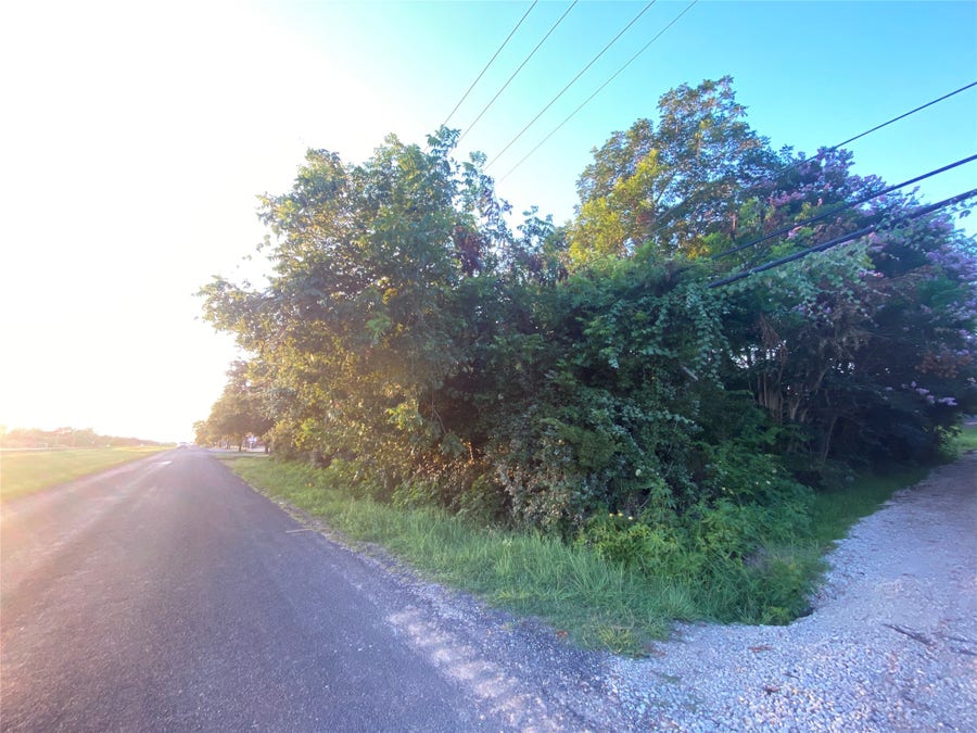 Property photo for 202 N Oak Street, Texas City, TX