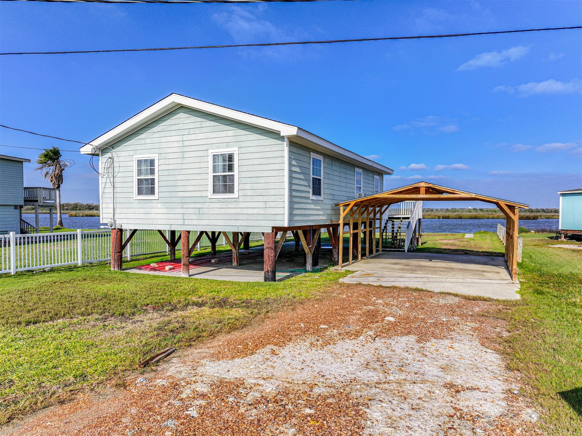 4622 Bayou Lane, Hitchcock, TX 77563 4622 Bayou Lane, Hitchcock, TX 77563