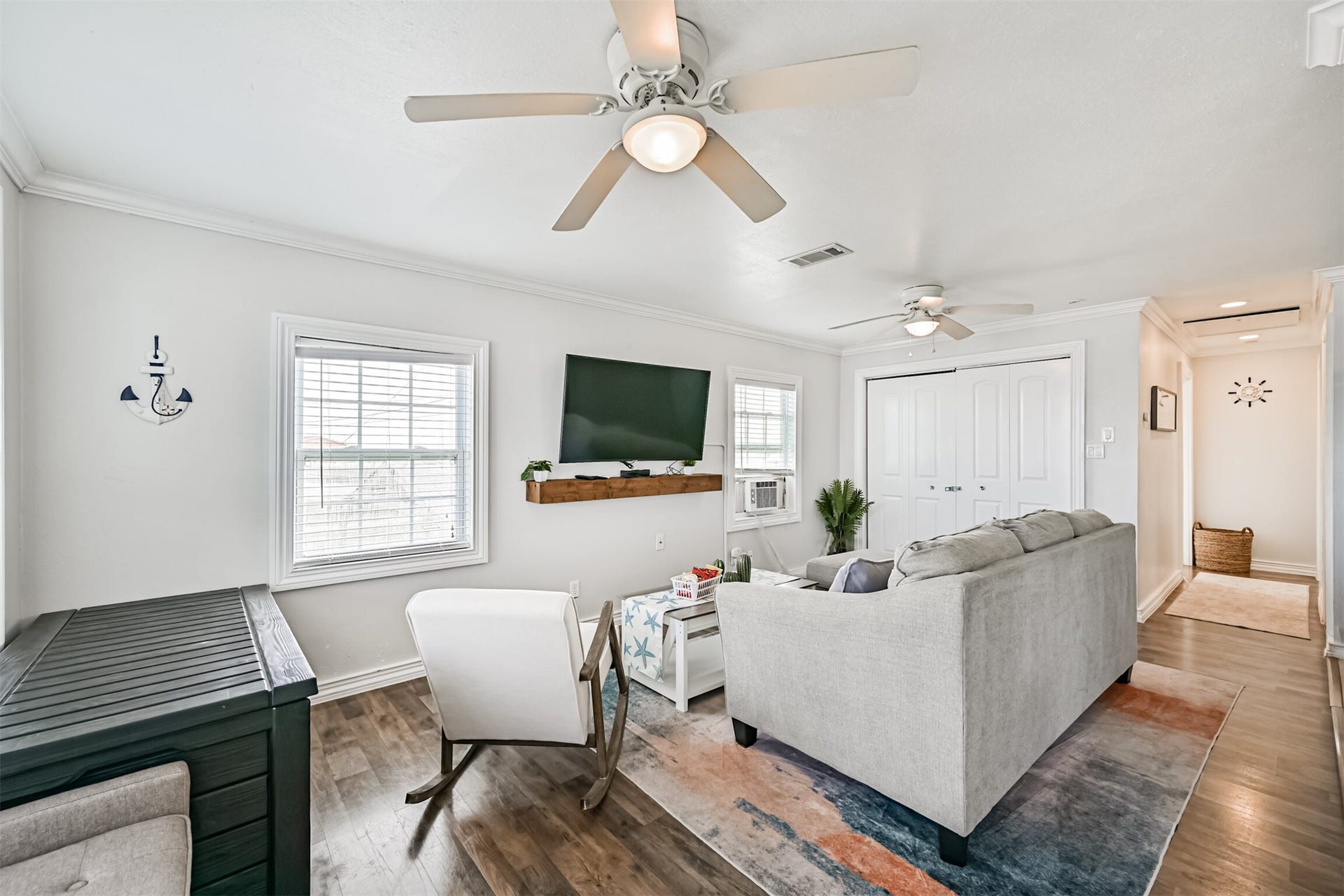 4622 Bayou Lane, Hitchcock, TX 77563 4622 Bayou Lane, Hitchcock, TX 77563
