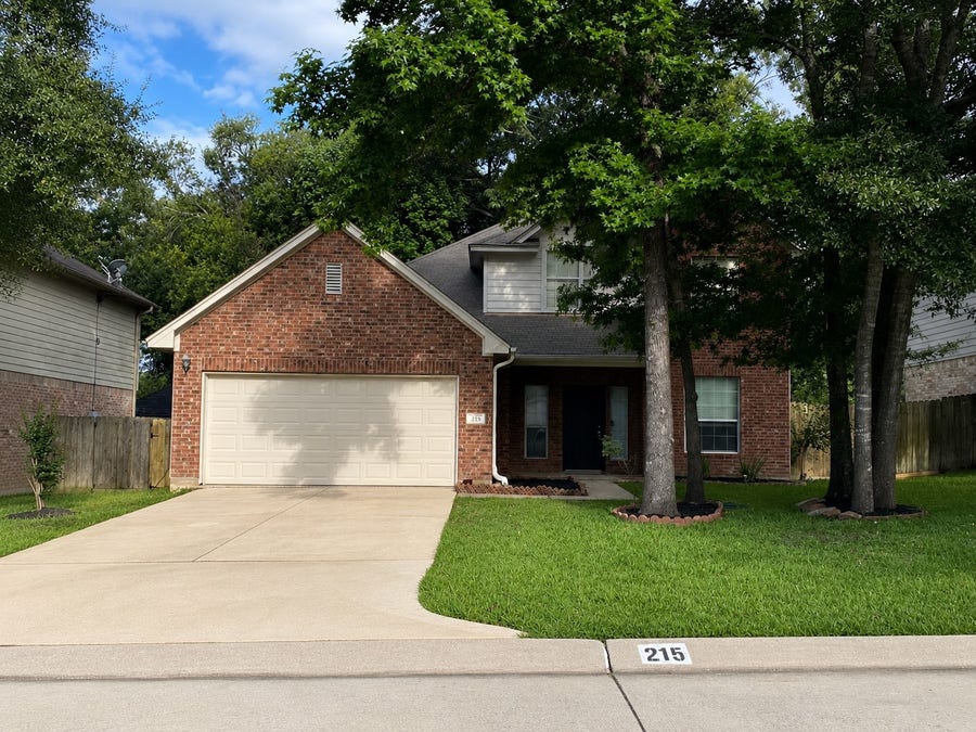 Property photo for 215 Doncaster Street, Conroe, TX
