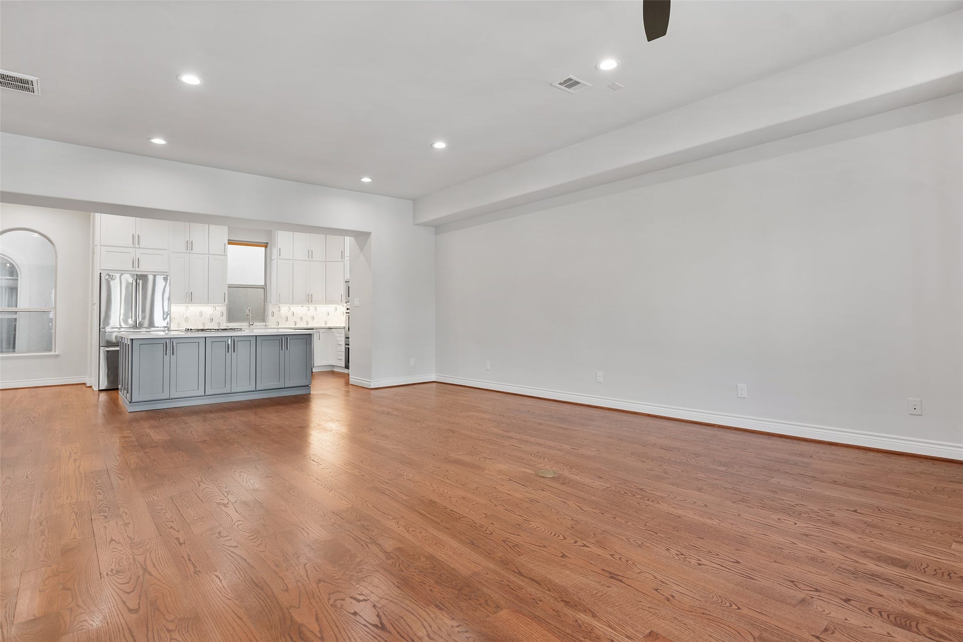 2105 Crocker Street, Houston, TX 77006 2105 Crocker Street, Houston, TX 77006