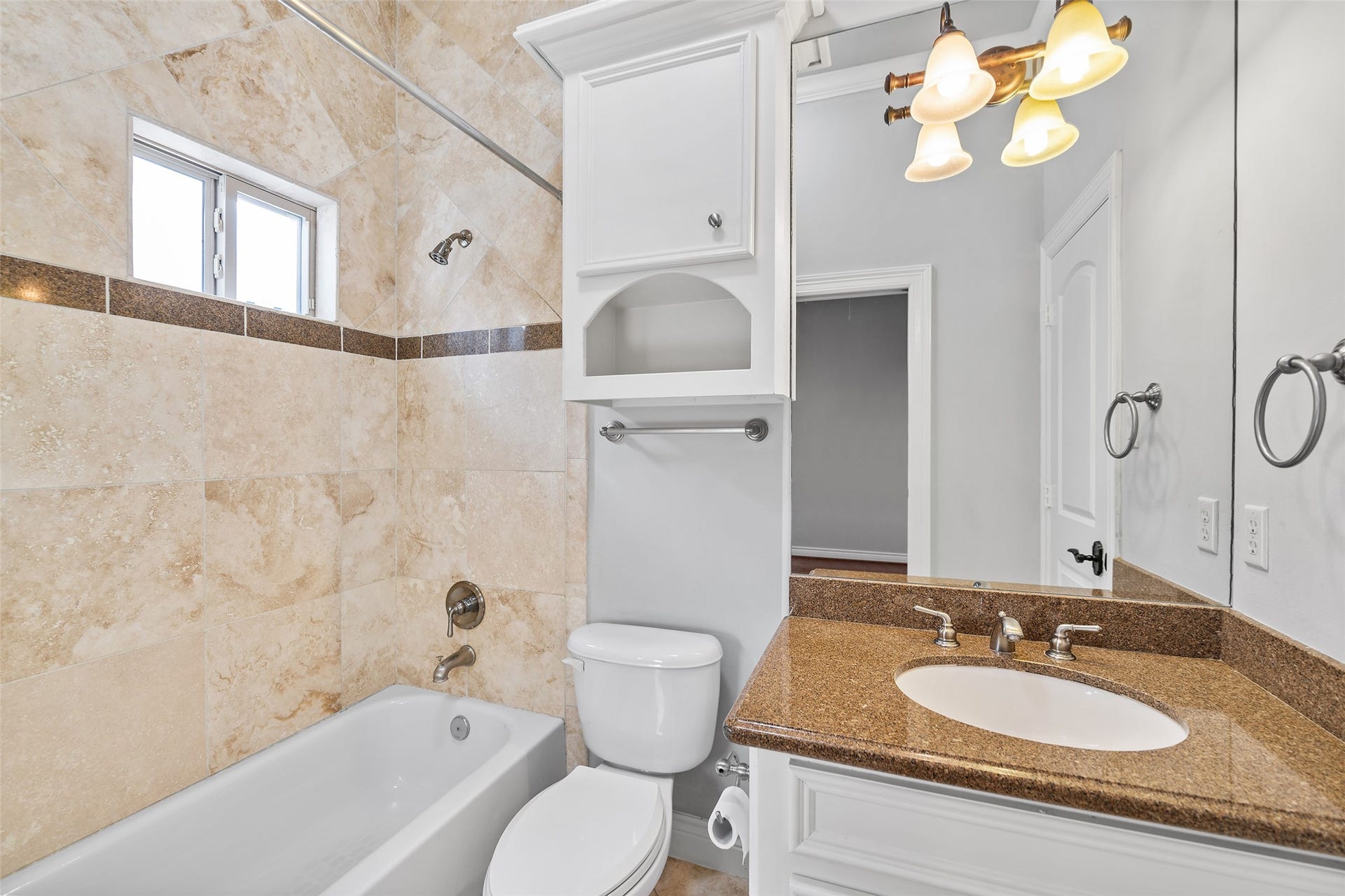 2105 Crocker Street, Houston, TX 77006 2105 Crocker Street, Houston, TX 77006