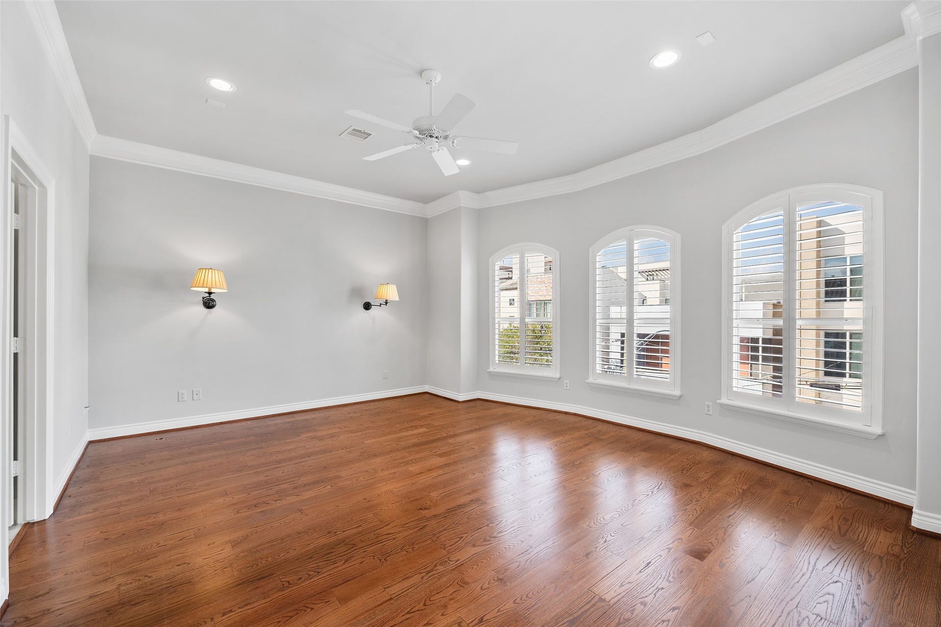 2105 Crocker Street, Houston, TX 77006 2105 Crocker Street, Houston, TX 77006