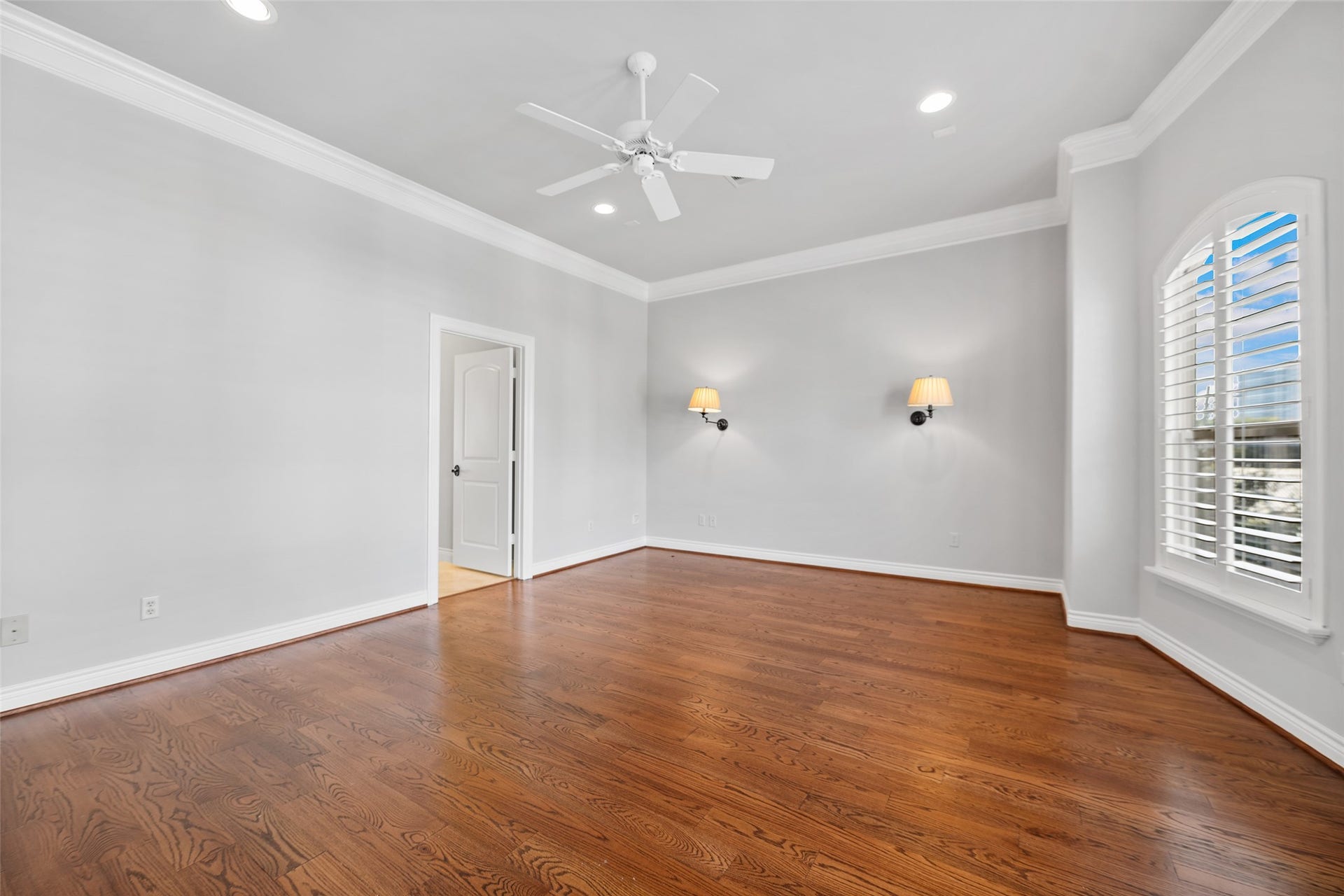 2105 Crocker Street, Houston, TX 77006 2105 Crocker Street, Houston, TX 77006