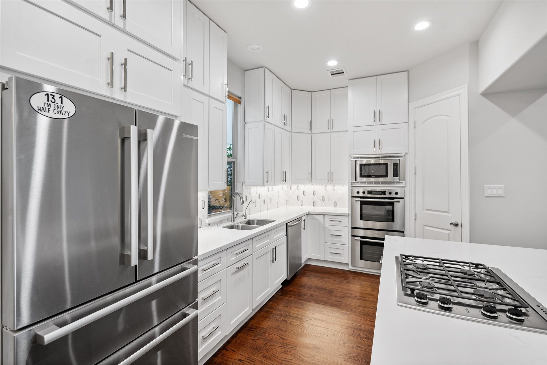 2105 Crocker Street, Houston, TX 77006 2105 Crocker Street, Houston, TX 77006