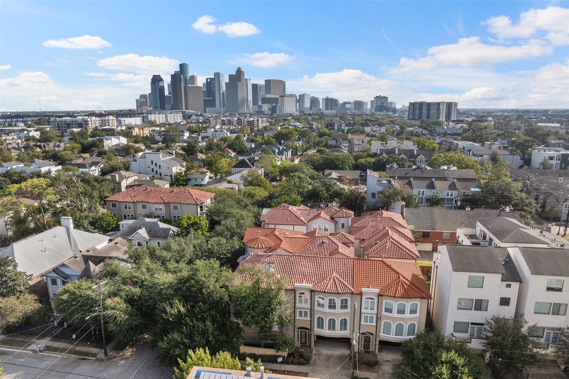 2105 Crocker Street, Houston, TX 77006 2105 Crocker Street, Houston, TX 77006