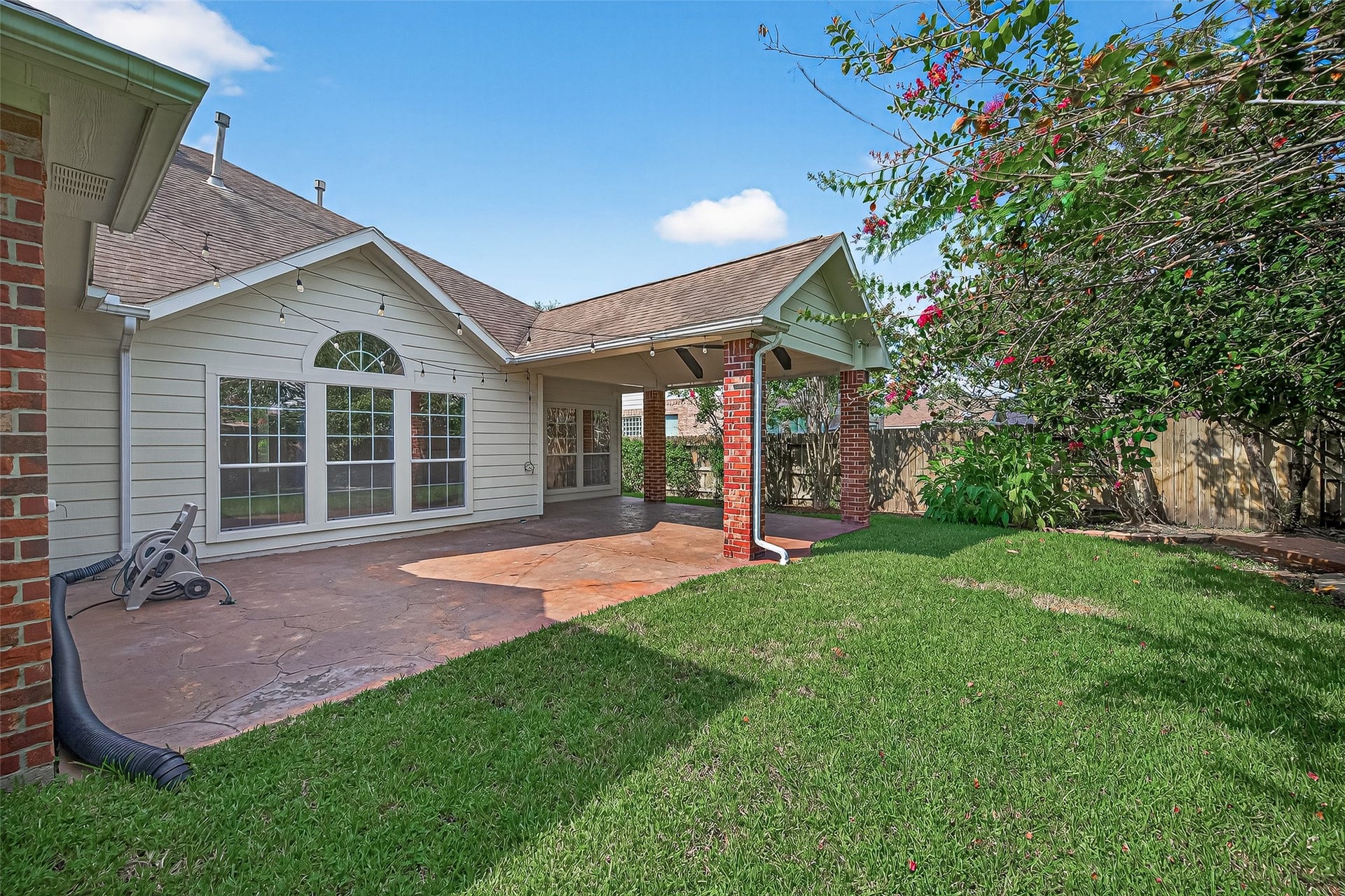 2223 Fern Mist Lane, Katy, TX 77494 2223 Fern Mist Lane, Katy, TX 77494