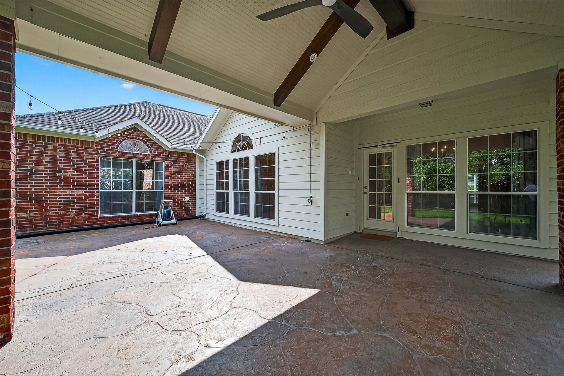 2223 Fern Mist Lane, Katy, TX 77494 2223 Fern Mist Lane, Katy, TX 77494