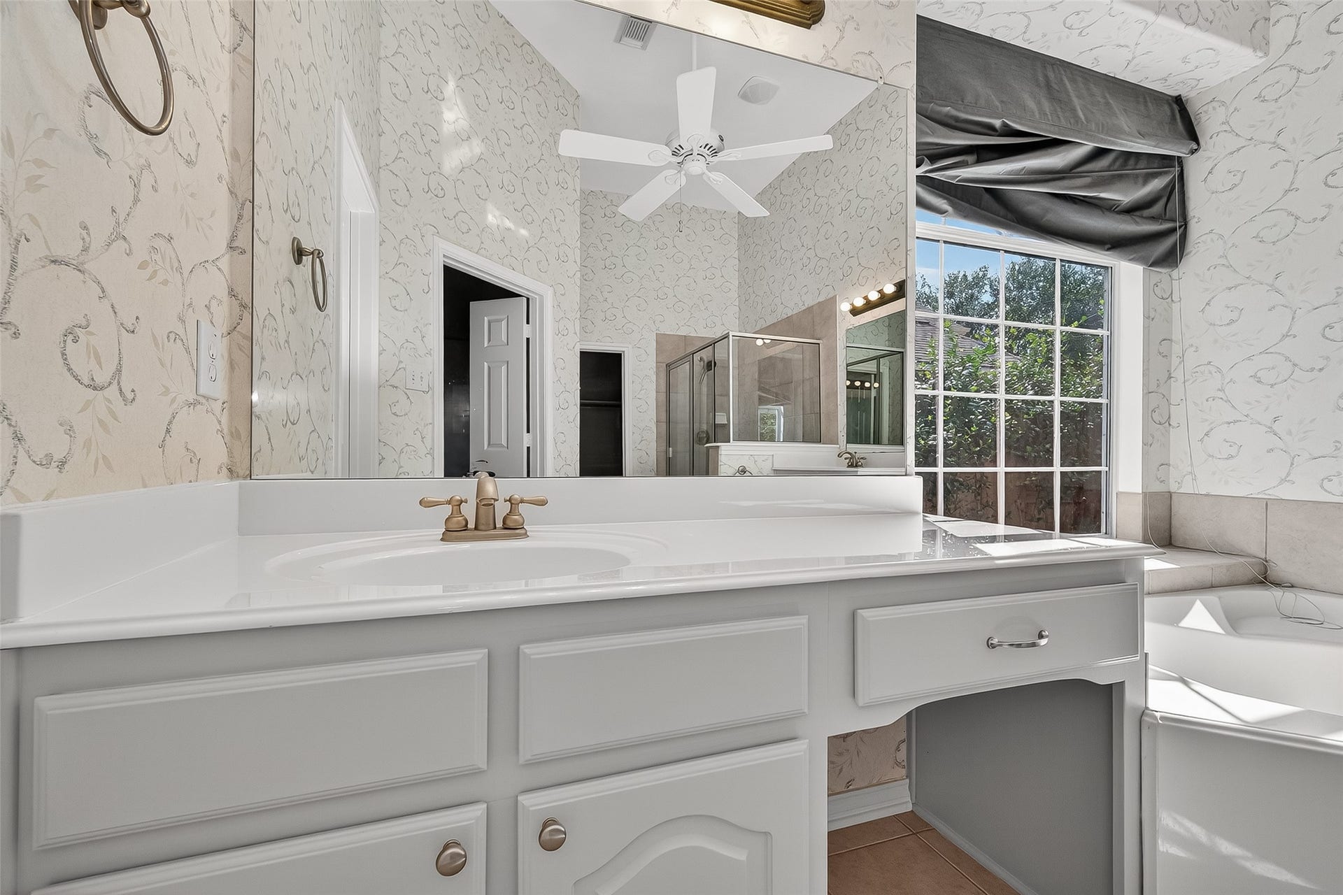 2223 Fern Mist Lane, Katy, TX 77494 2223 Fern Mist Lane, Katy, TX 77494