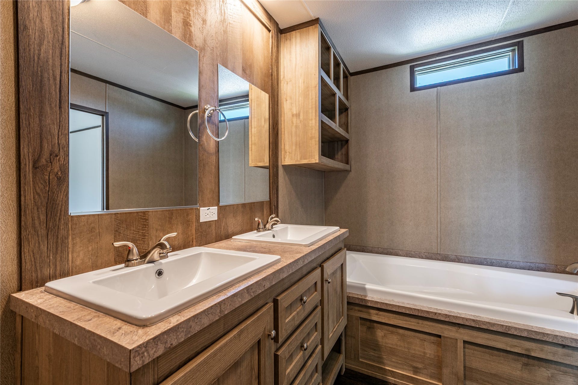 8700 Patricia Lane, #29, Hitchcock, TX 77563