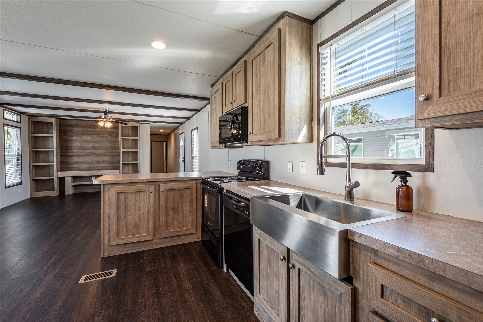 8700 Patricia Lane, #29, Hitchcock, TX 77563