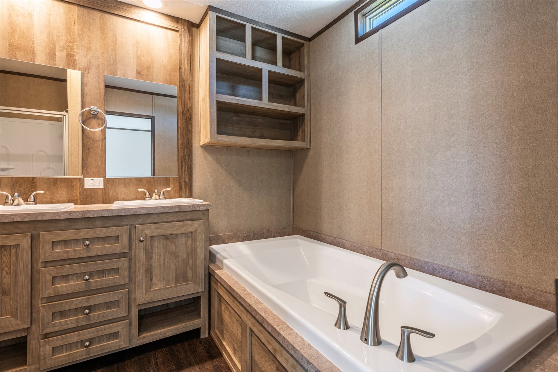 8700 Patricia Lane, #29, Hitchcock, TX 77563