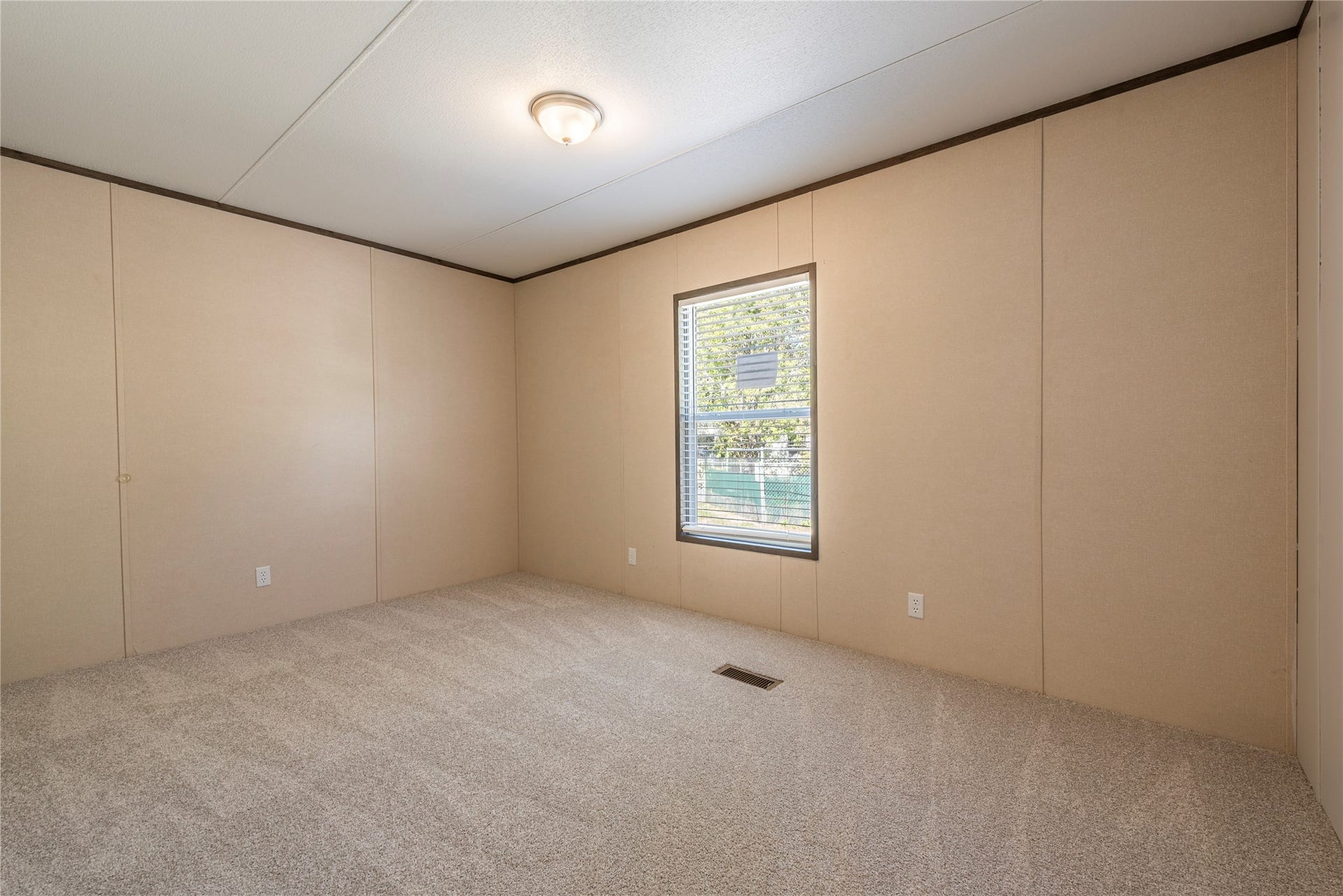 8700 Patricia Lane, #29, Hitchcock, TX 77563
