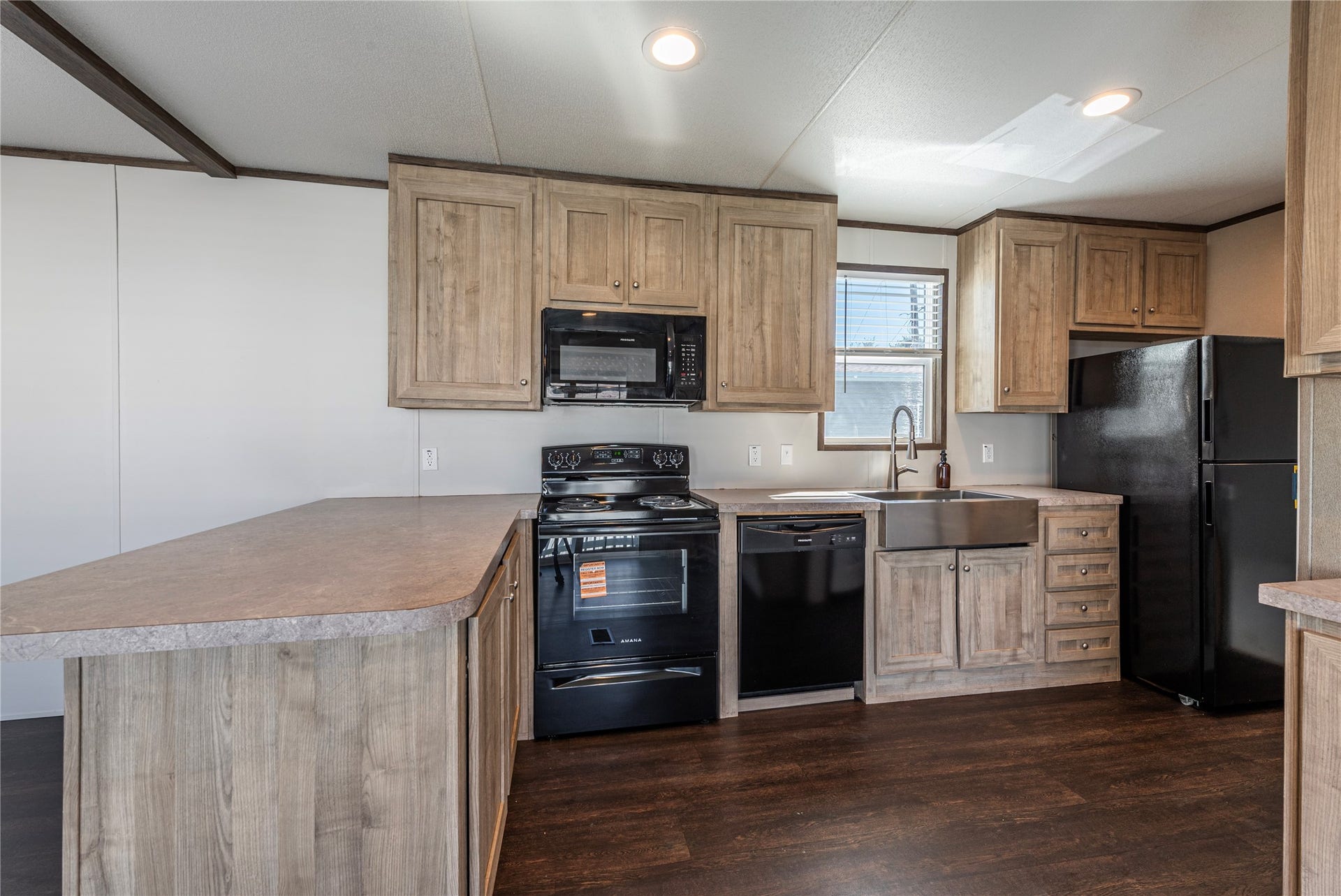8700 Patricia Lane, #29, Hitchcock, TX 77563