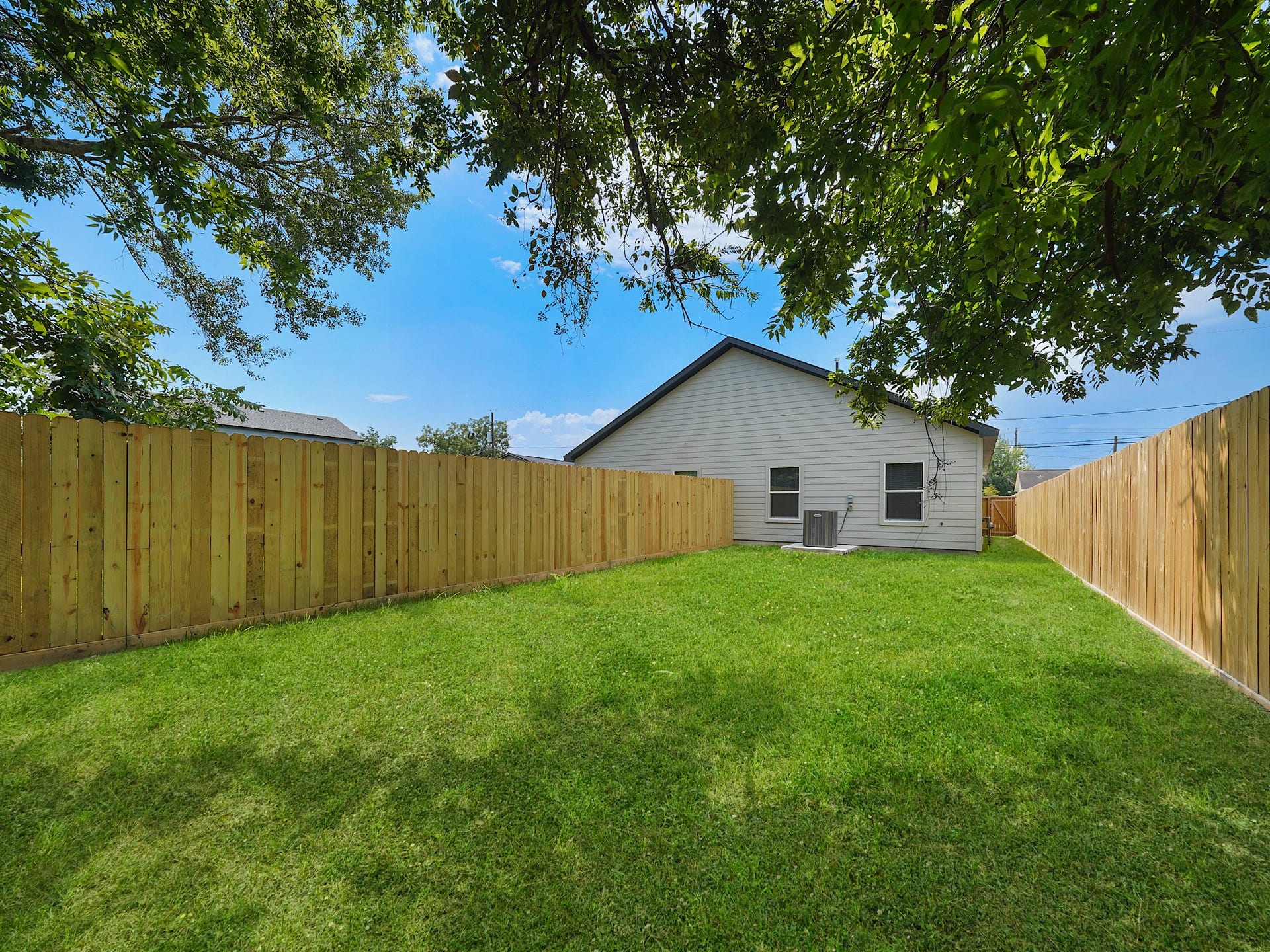 8122 Double Avenue, #B, Houston, TX 77088 Fenced, private backyard