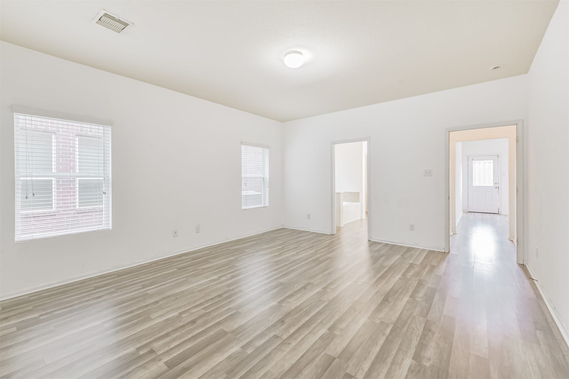 1230 Newsome Glenn Drive, Houston, TX 77090 1230 Newsome Glenn Drive, Houston, TX 77090