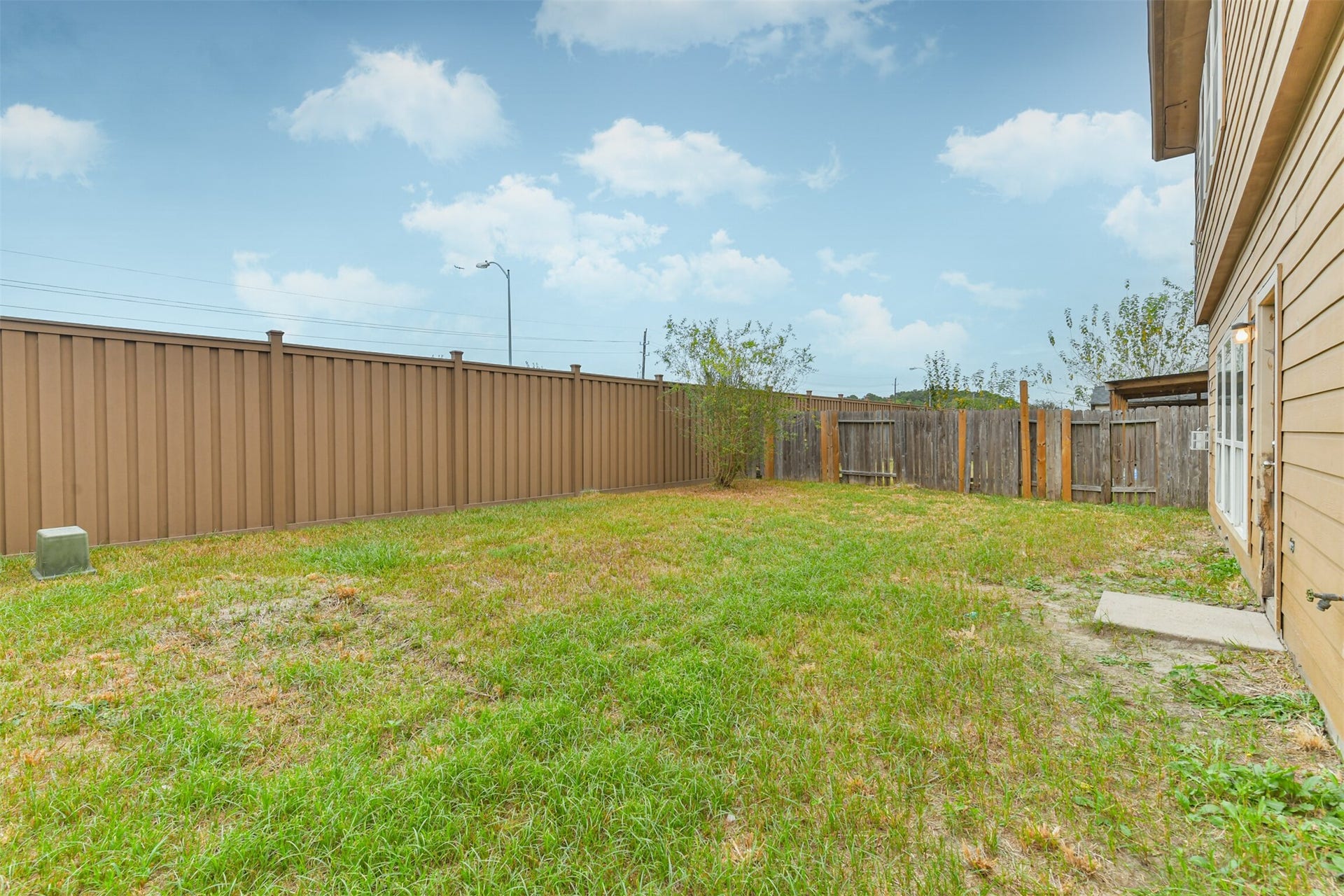 1230 Newsome Glenn Drive, Houston, TX 77090 1230 Newsome Glenn Drive, Houston, TX 77090