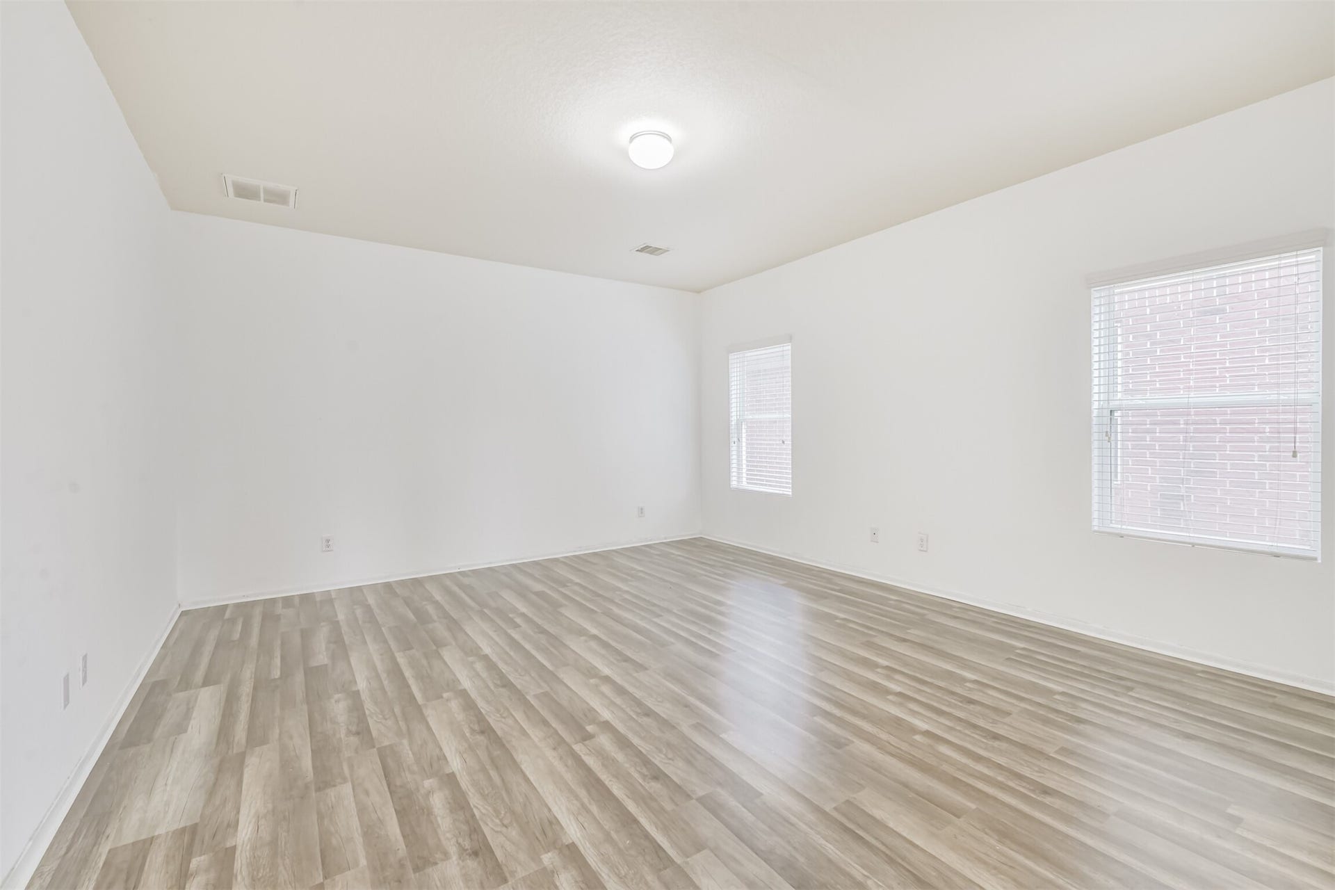 1230 Newsome Glenn Drive, Houston, TX 77090 1230 Newsome Glenn Drive, Houston, TX 77090
