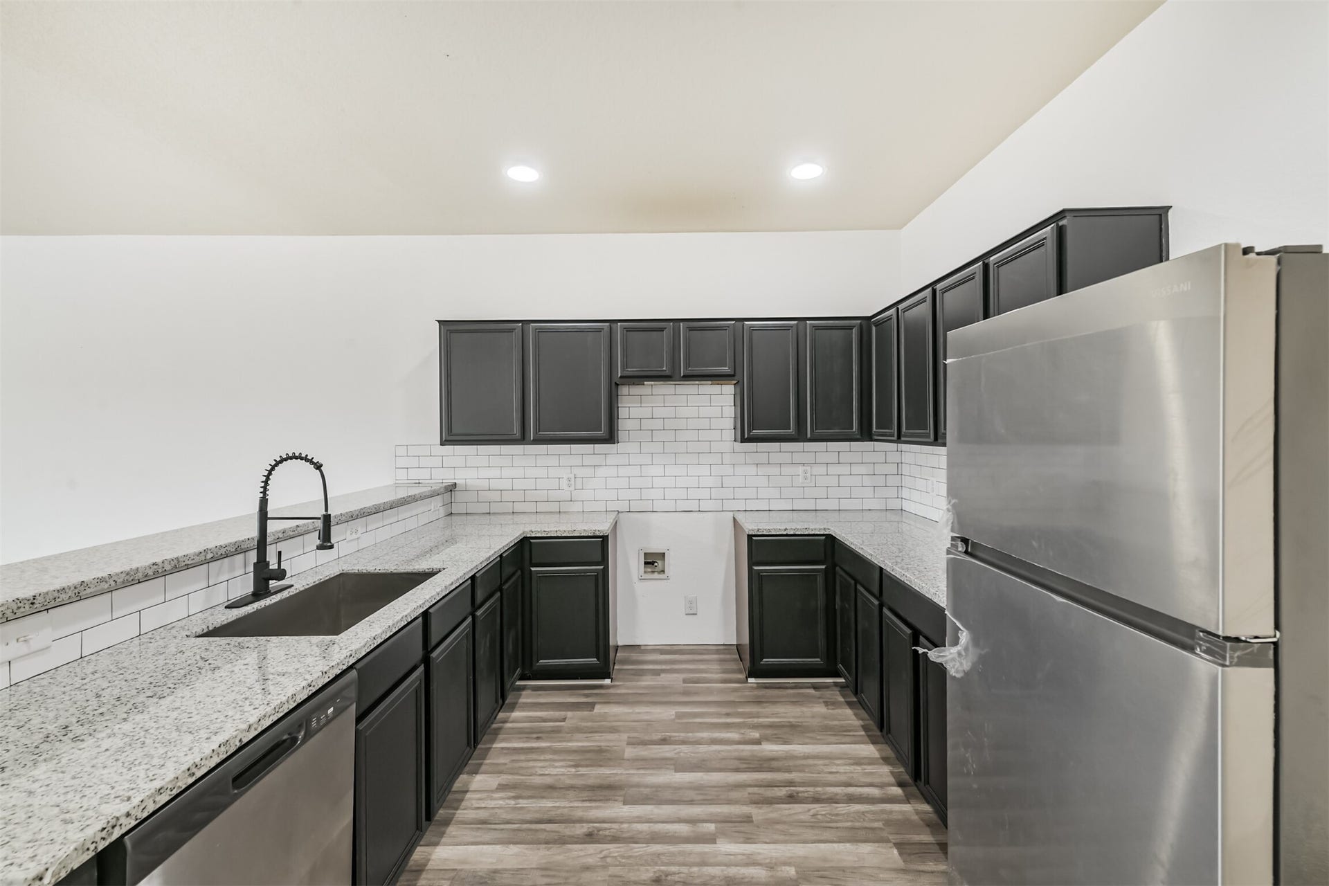 1230 Newsome Glenn Drive, Houston, TX 77090 1230 Newsome Glenn Drive, Houston, TX 77090
