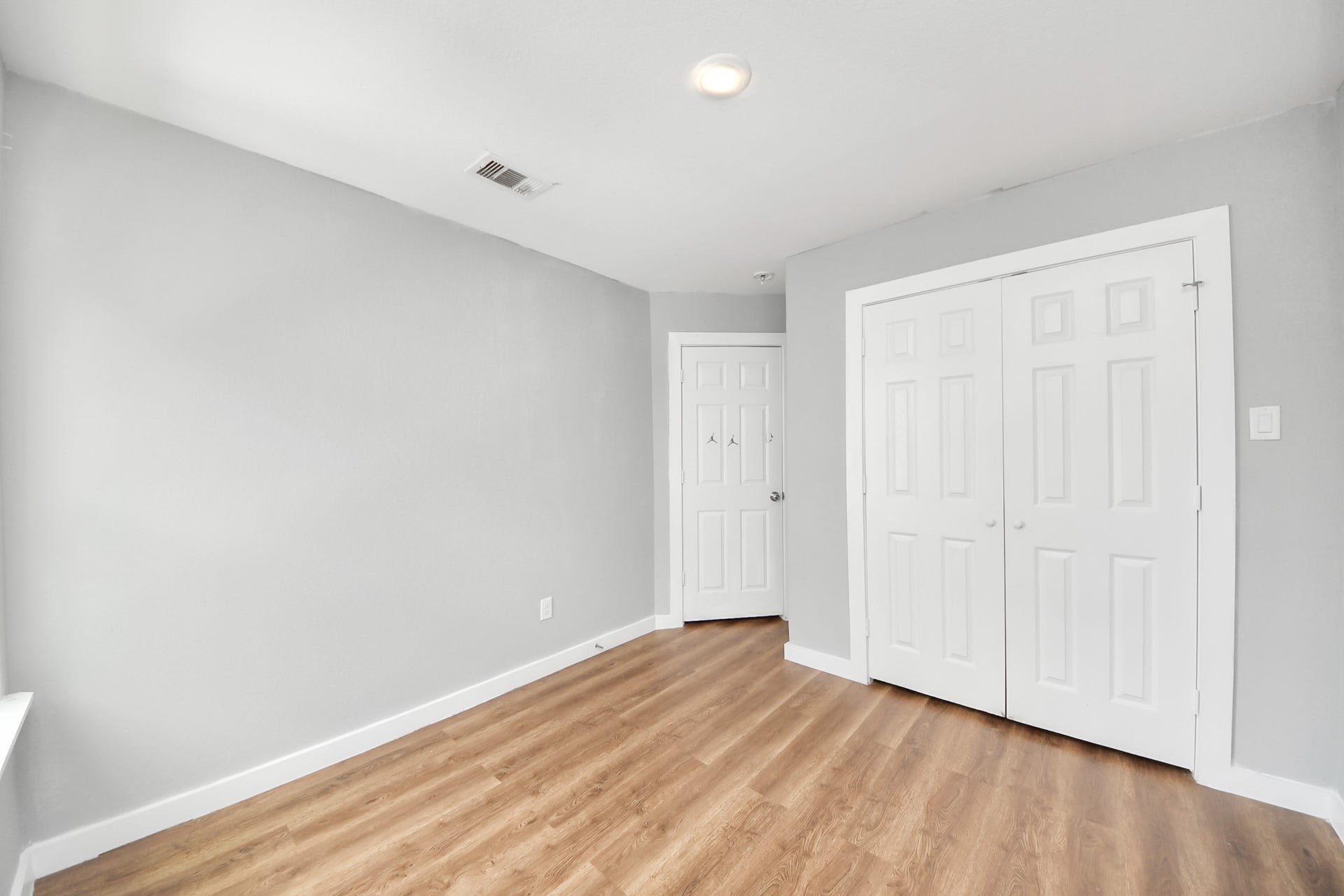 8125 Eastover Street, #B, Houston, TX 77028 8125 Eastover Street, #B, Houston, TX 77028