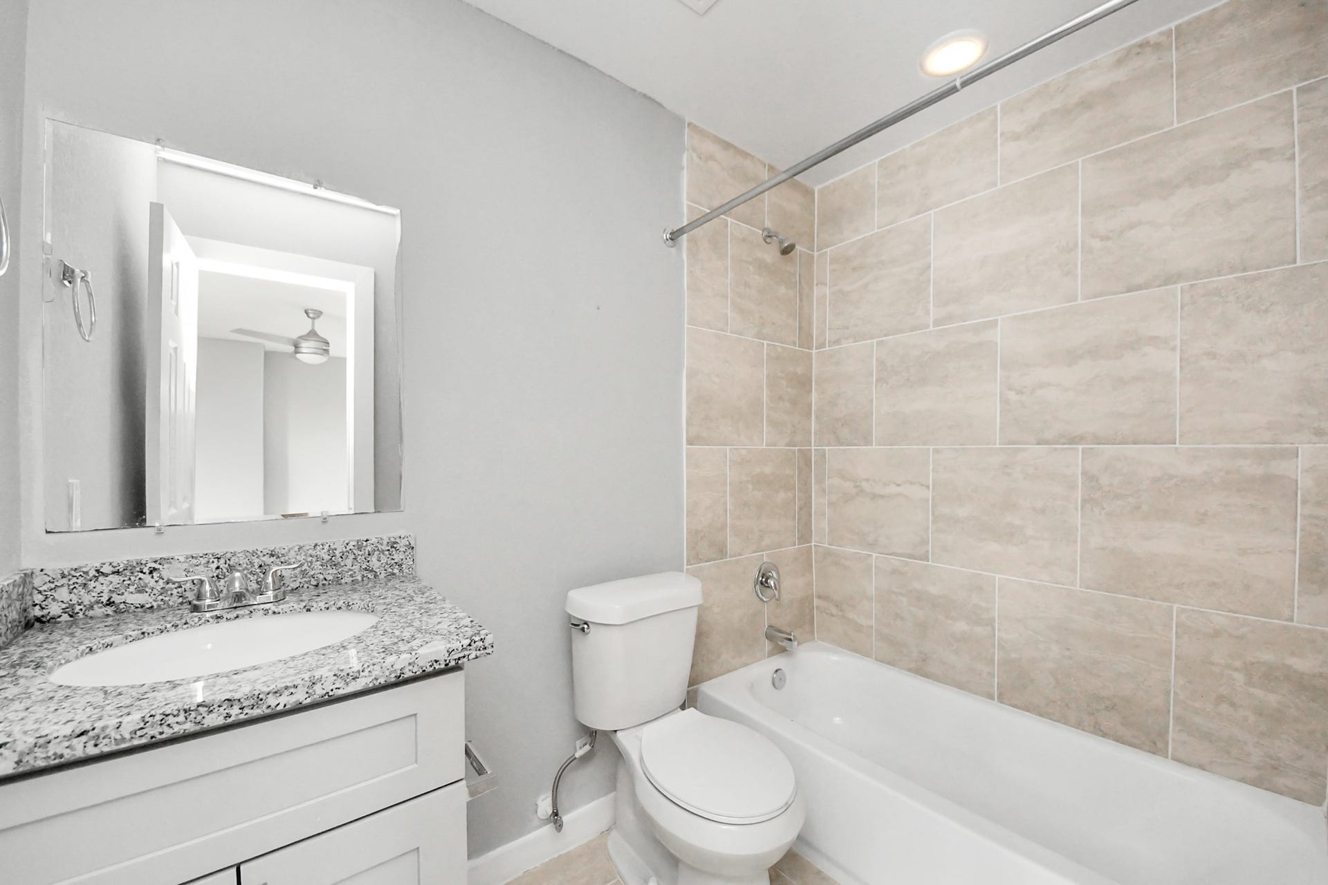 8125 Eastover Street, #B, Houston, TX 77028 8125 Eastover Street, #B, Houston, TX 77028