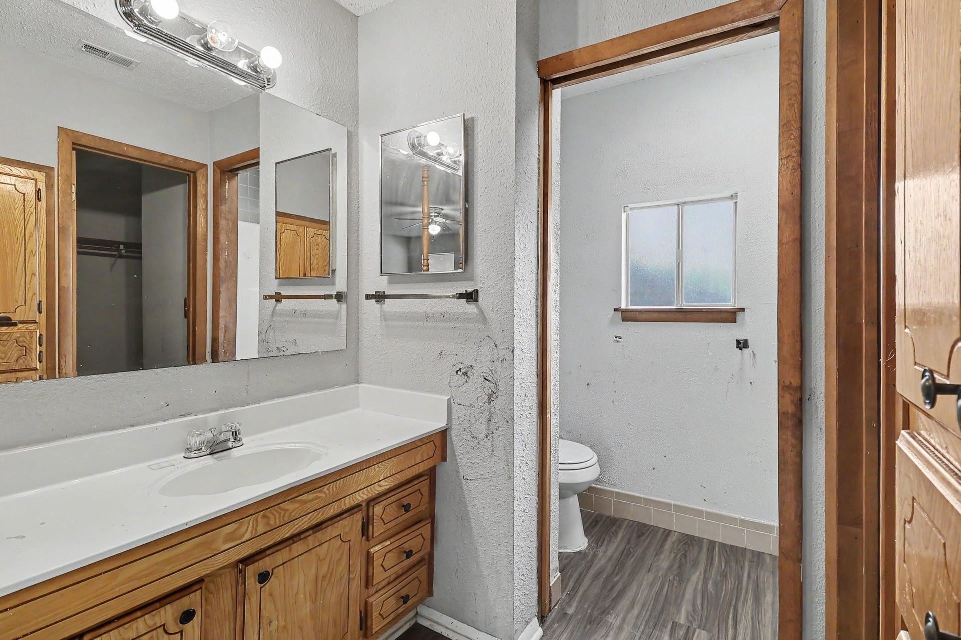 901 Westmont Drive, Houston, TX 77015 901 Westmont Drive, Houston, TX 77015