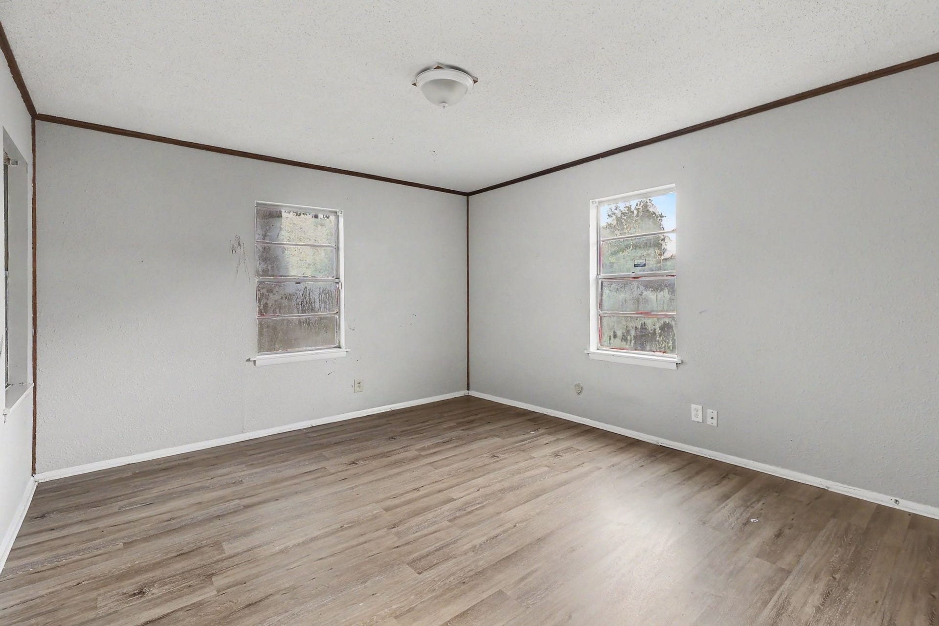 901 Westmont Drive, Houston, TX 77015 901 Westmont Drive, Houston, TX 77015