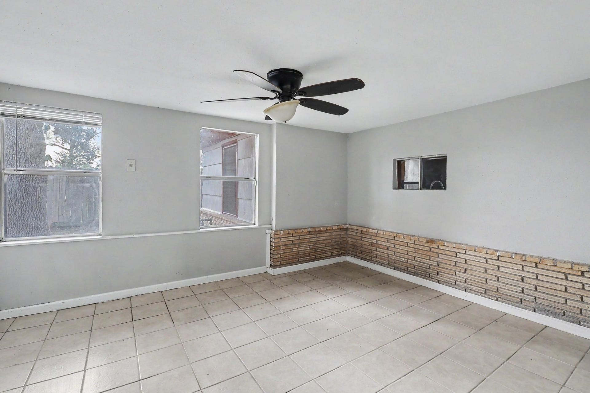 901 Westmont Drive, Houston, TX 77015 901 Westmont Drive, Houston, TX 77015