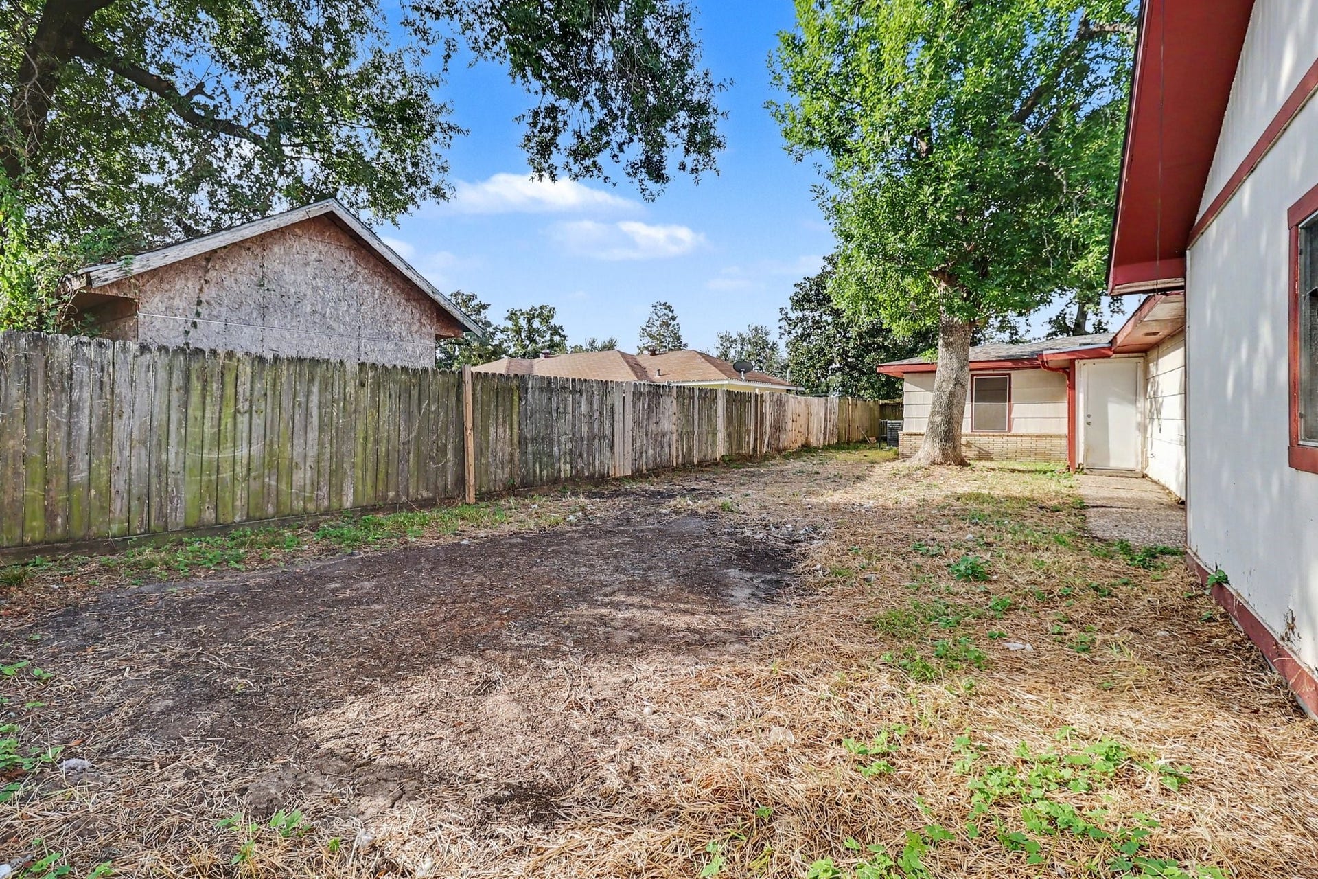 901 Westmont Drive, Houston, TX 77015 901 Westmont Drive, Houston, TX 77015