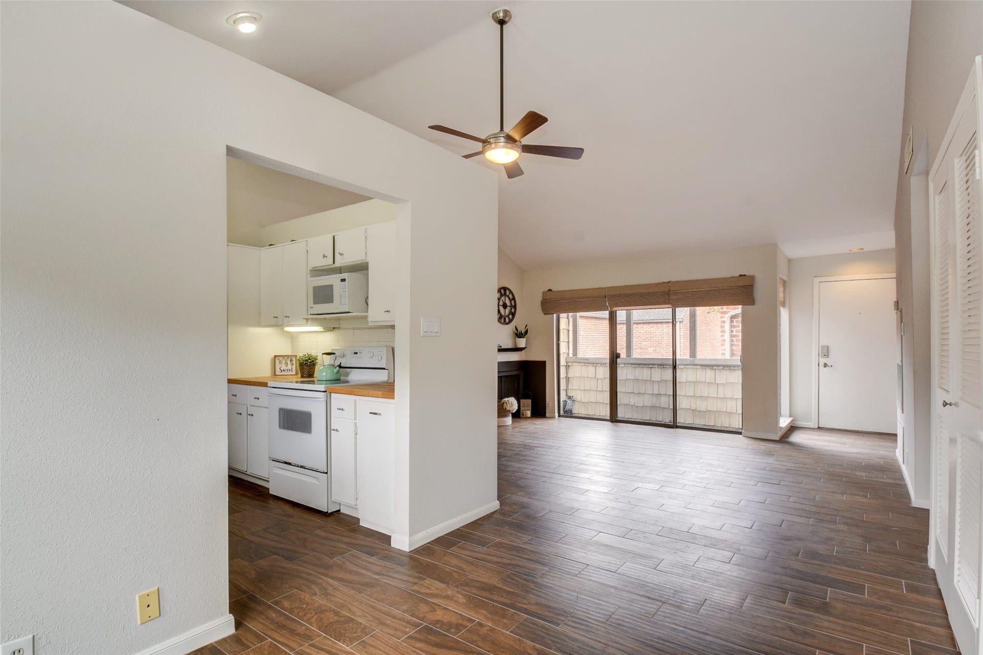 2829 Timmons Lane, #138, Houston, TX 77027 2829 Timmons Lane, #138, Houston, TX 77027