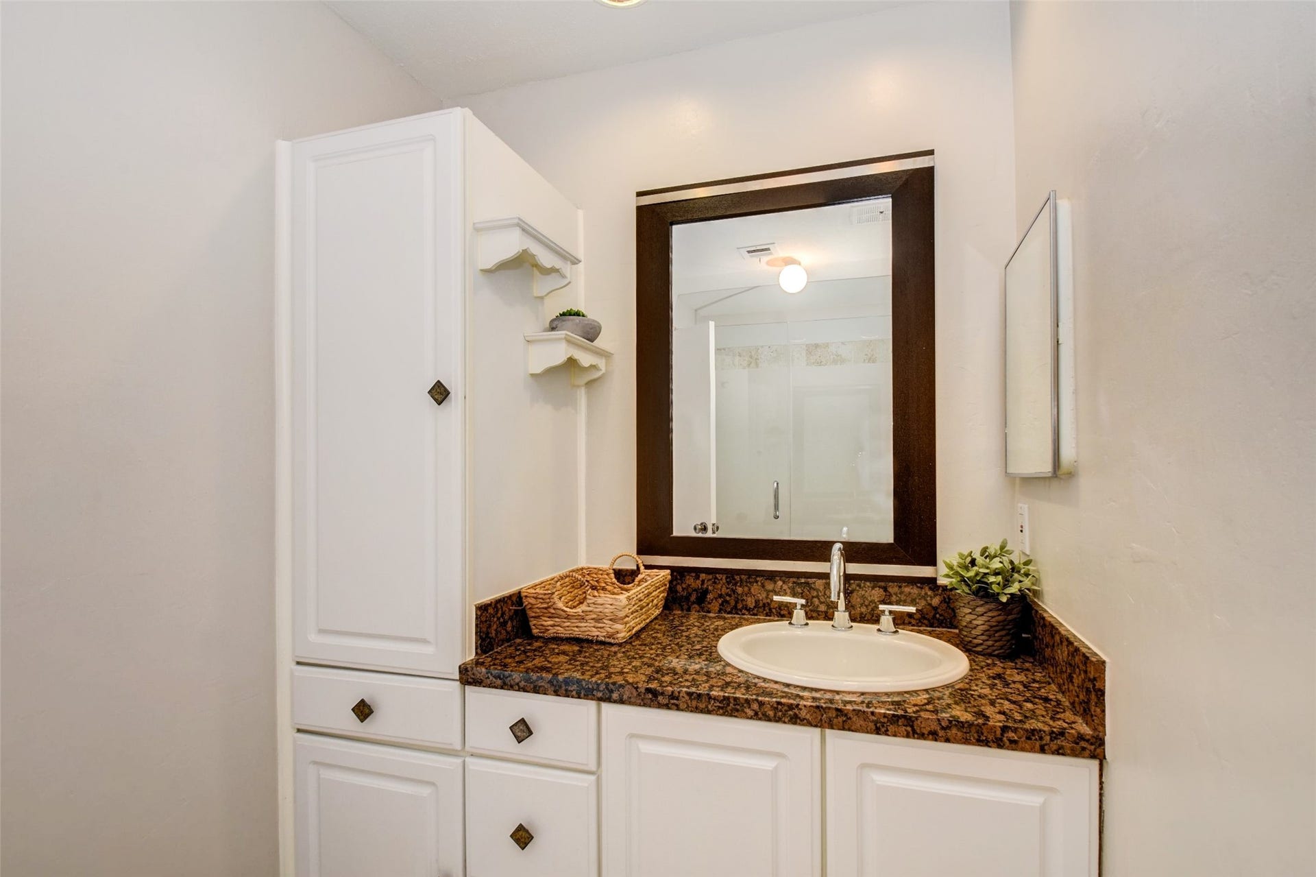 2829 Timmons Lane, #138, Houston, TX 77027 2829 Timmons Lane, #138, Houston, TX 77027