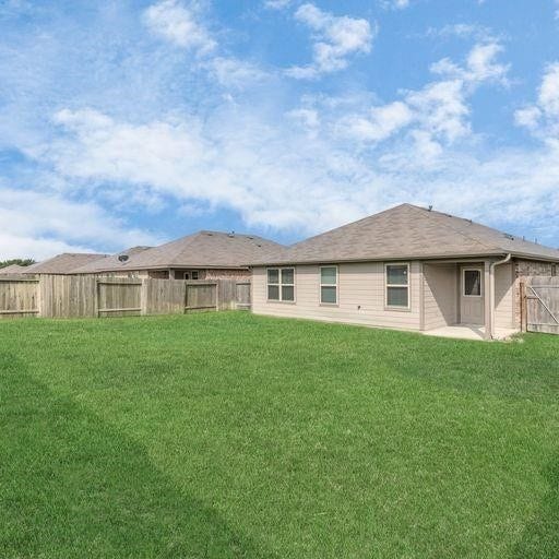 1827 Gibbons Creek Drive, Rosenberg, TX 77469 1827 Gibbons Creek Drive, Rosenberg, TX 77469