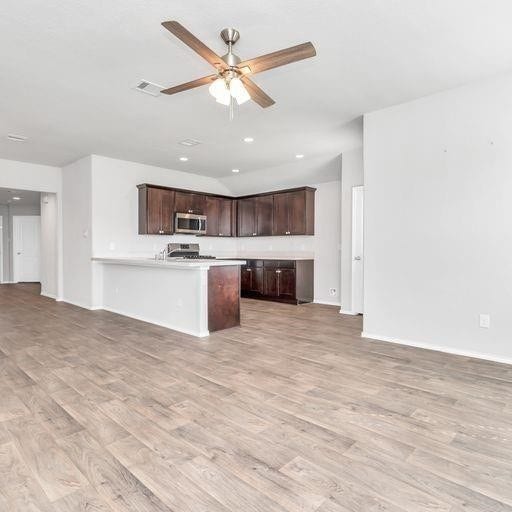 1827 Gibbons Creek Drive, Rosenberg, TX 77469 1827 Gibbons Creek Drive, Rosenberg, TX 77469