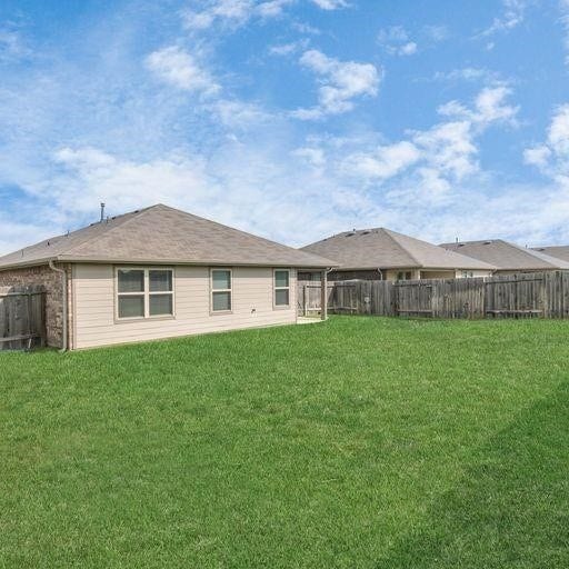 1827 Gibbons Creek Drive, Rosenberg, TX 77469 1827 Gibbons Creek Drive, Rosenberg, TX 77469
