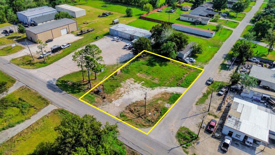 Property photo for 17419 County Road 143, Pearland, TX