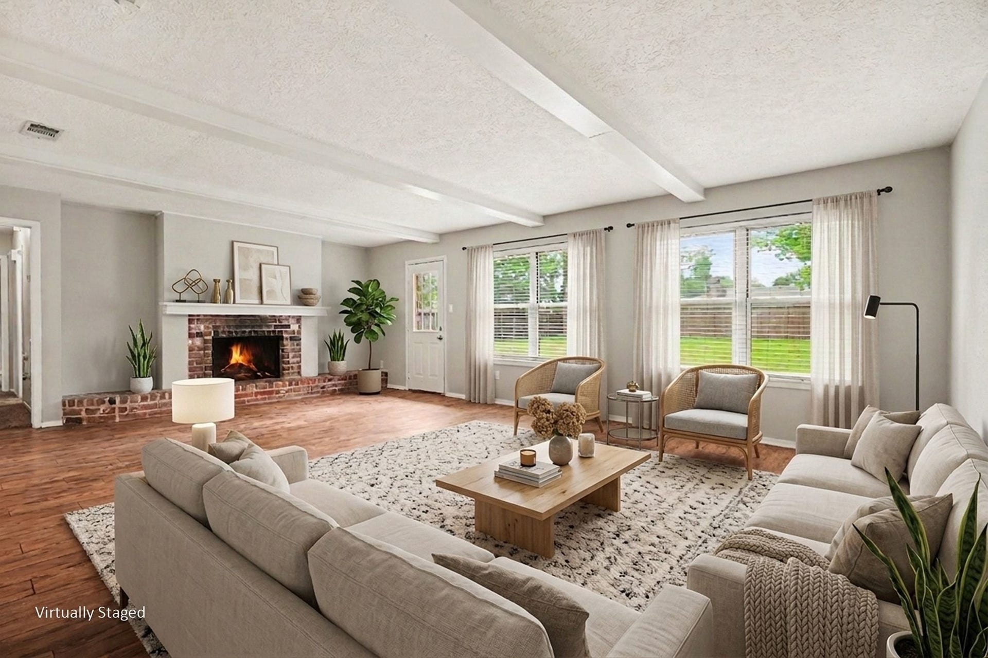 5127 Royal Parkway, Friendswood, TX 77546 Virtually Staged