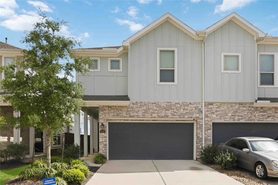 Property photo for 4058 Balboa Drive, Rosharon, TX