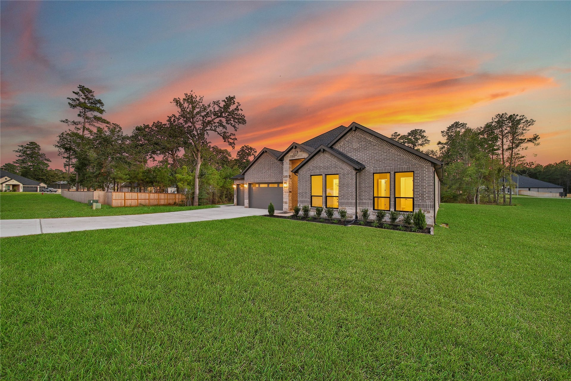 343 Louvenia Court, Pinehurst, TX 77362 343 Louvenia Court, Pinehurst, TX 77362