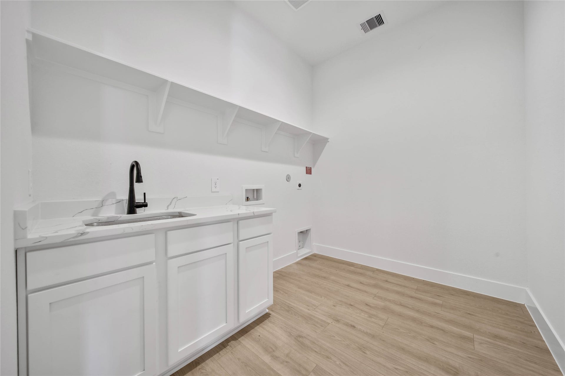 343 Louvenia Court, Pinehurst, TX 77362 343 Louvenia Court, Pinehurst, TX 77362