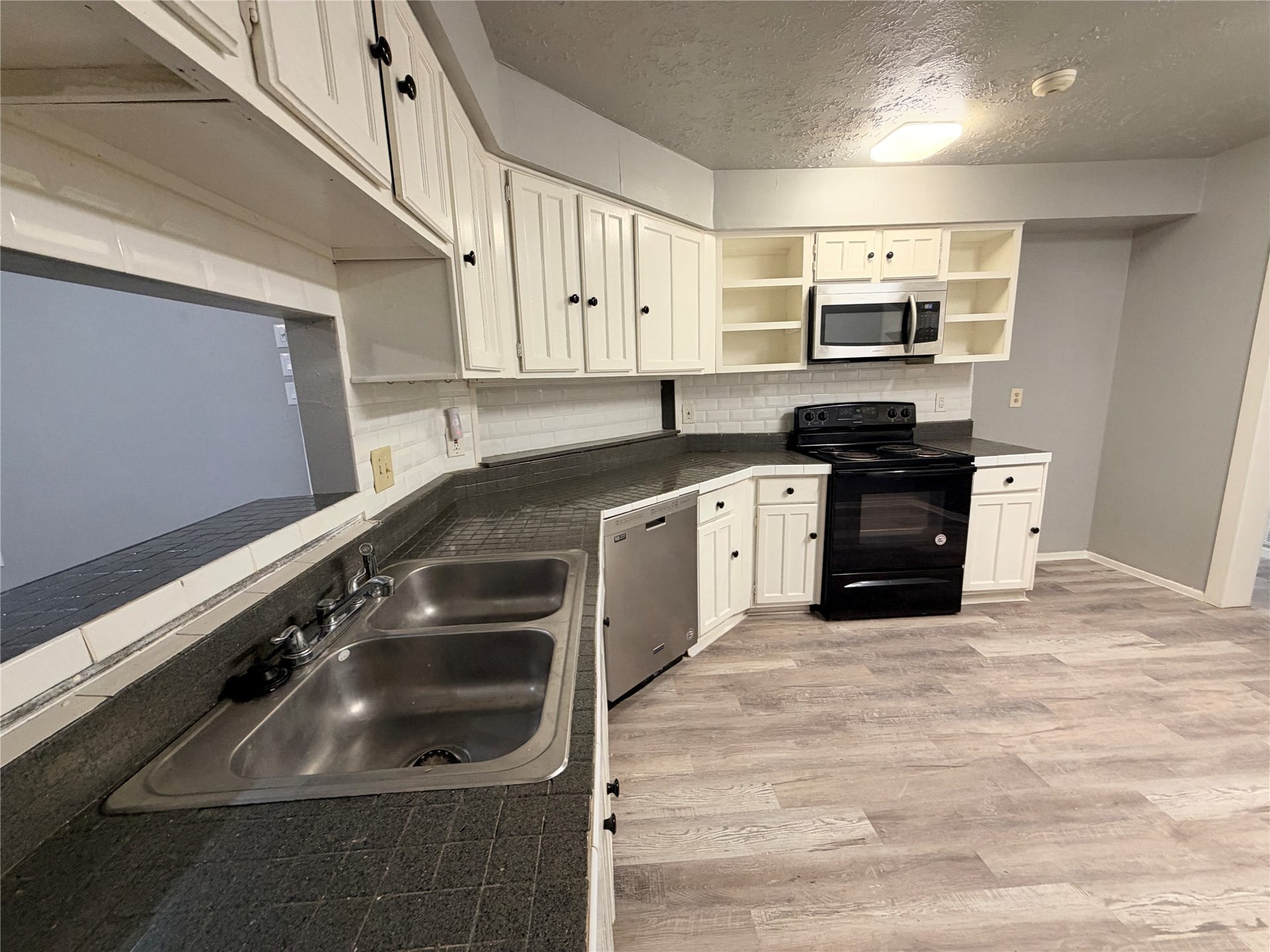 2731 Flintrock Circle, Houston, TX 77067