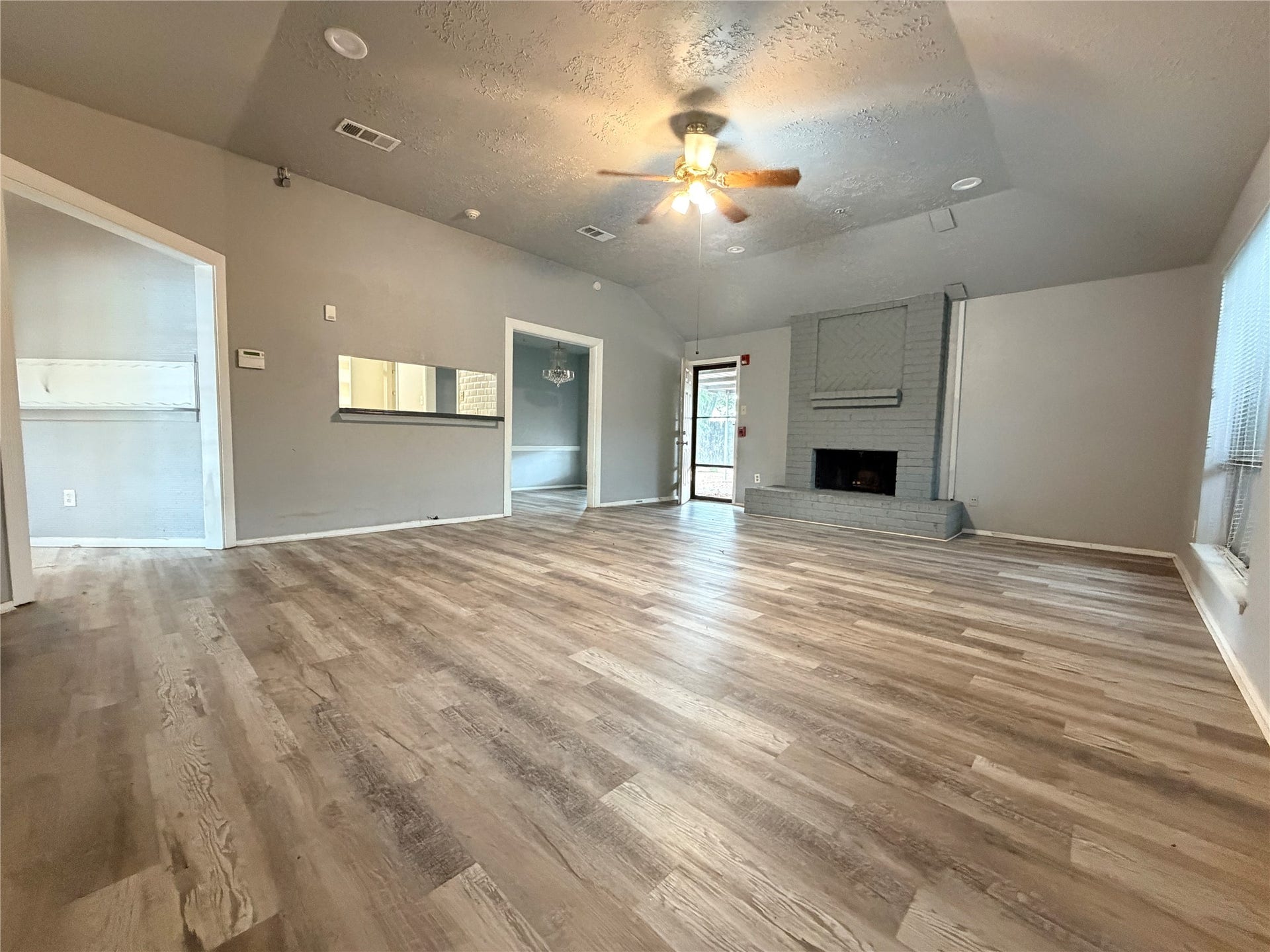 2731 Flintrock Circle, Houston, TX 77067