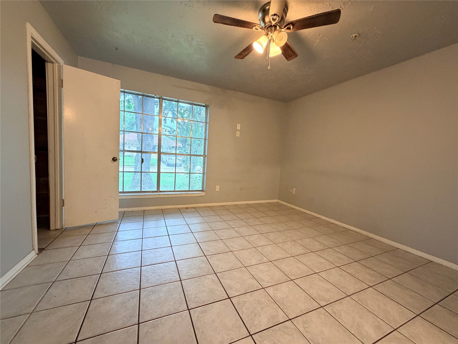 2731 Flintrock Circle, Houston, TX 77067
