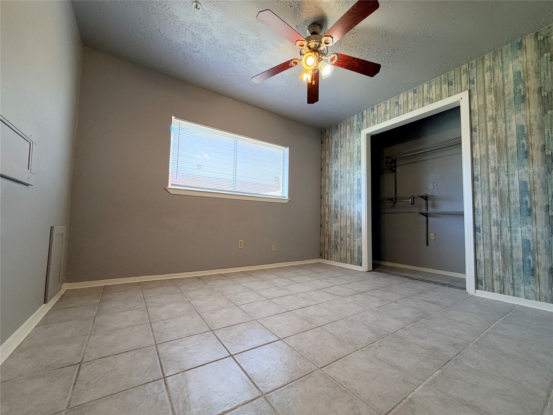 2731 Flintrock Circle, Houston, TX 77067