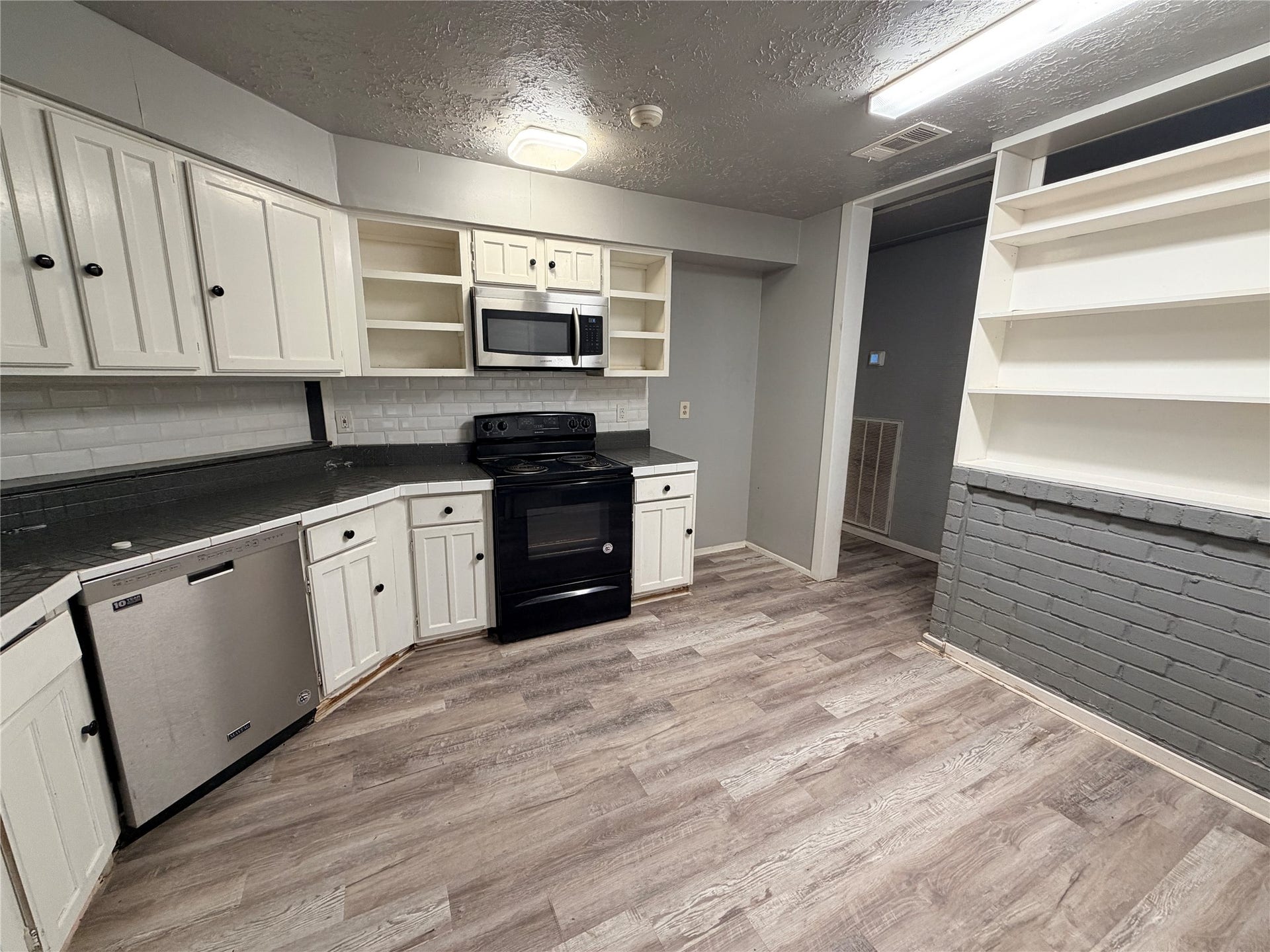 2731 Flintrock Circle, Houston, TX 77067