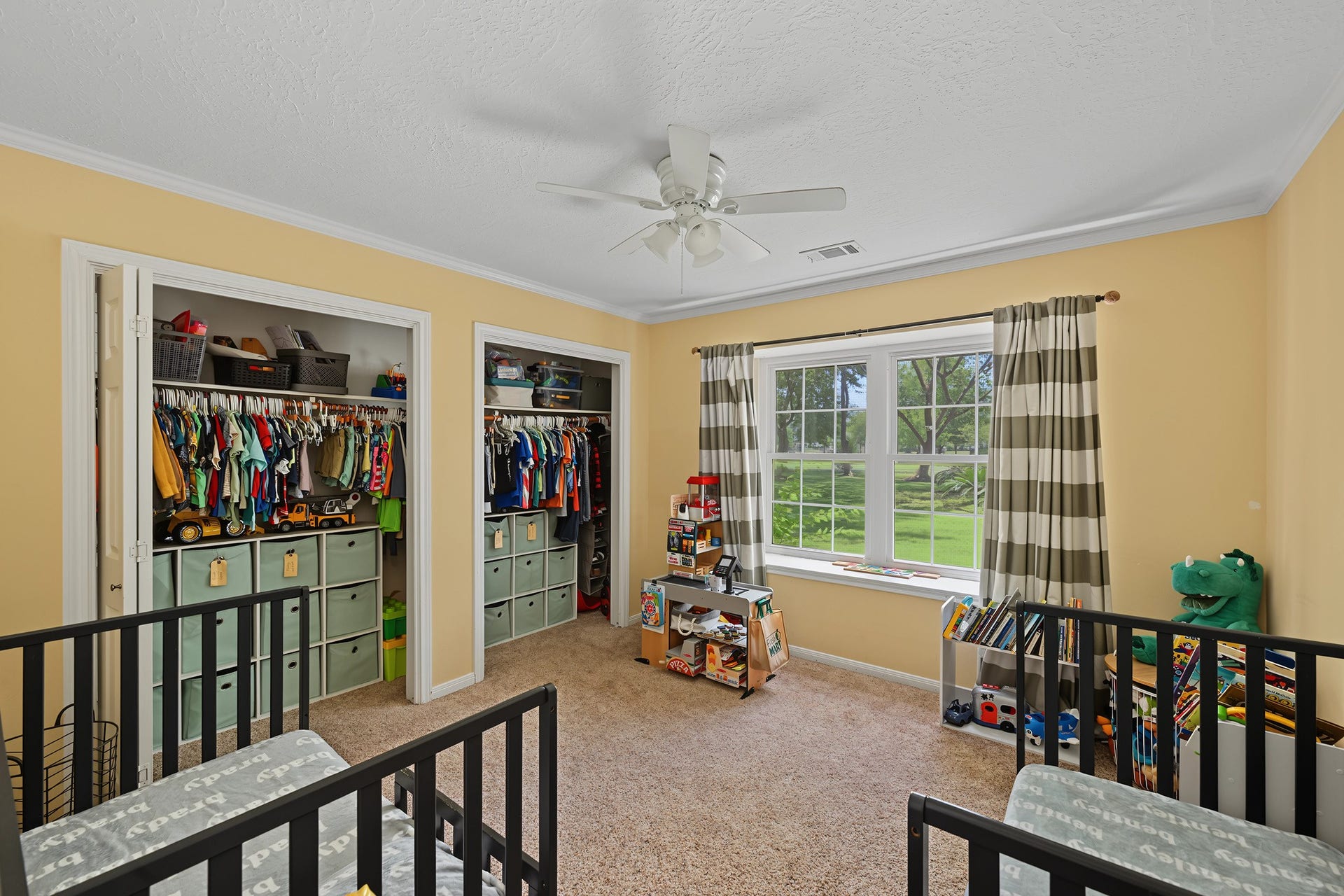 424 Middleton Street, Bacliff, TX 77518 Another great secondary bedroom