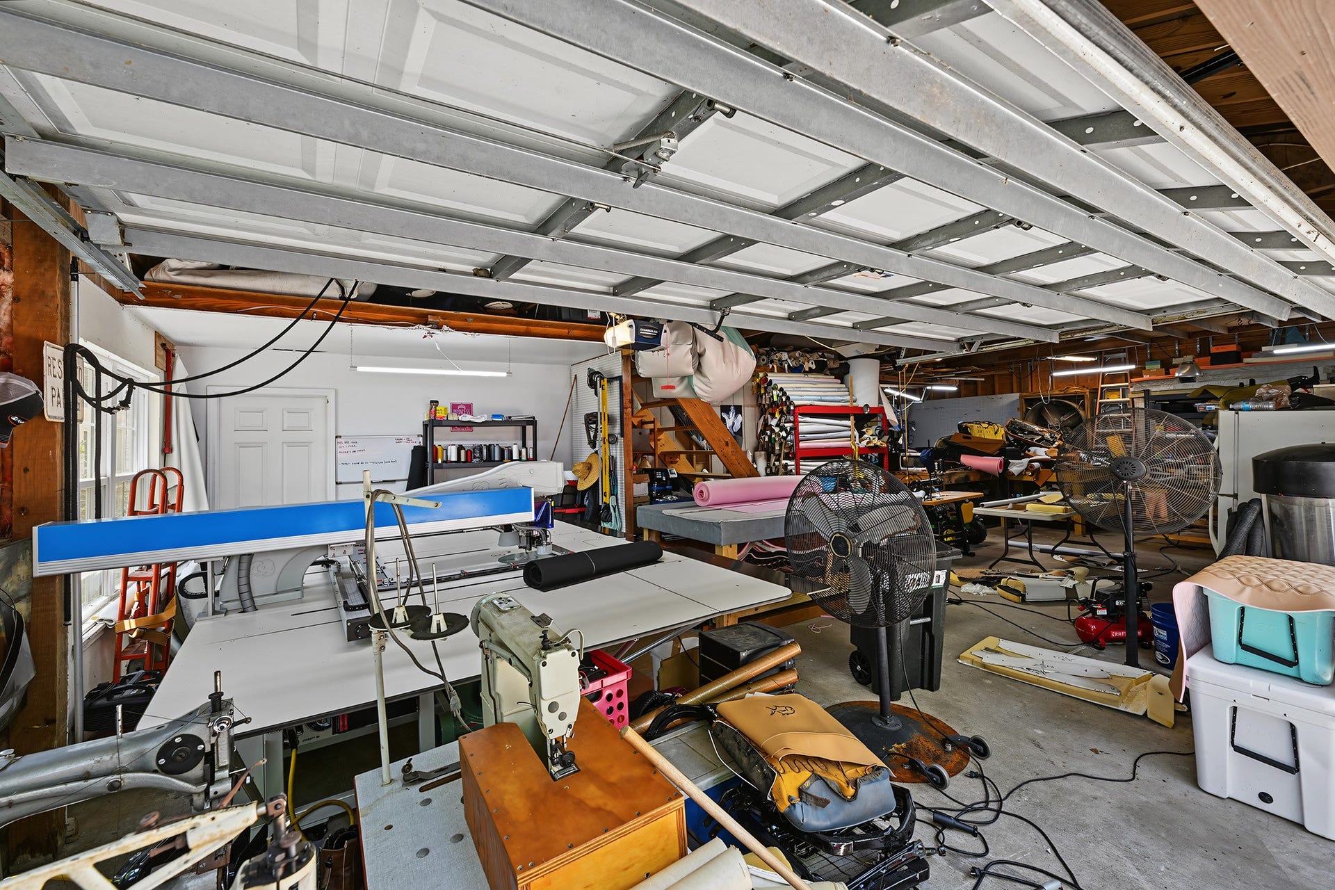 424 Middleton Street, Bacliff, TX 77518 Large garage that can fit several vehicles along with storage.