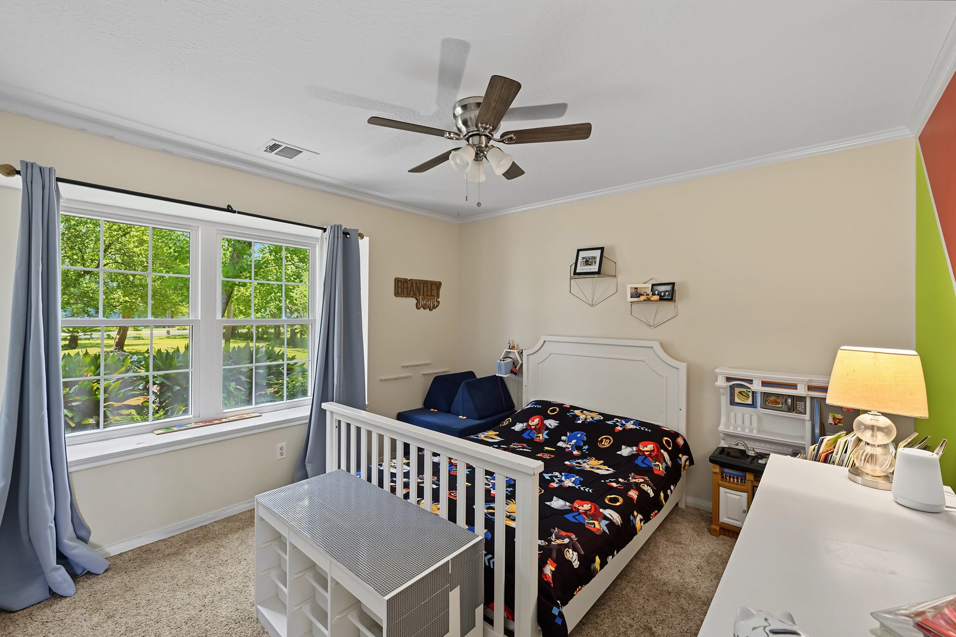 424 Middleton Street, Bacliff, TX 77518 One of two secondary bedrooms