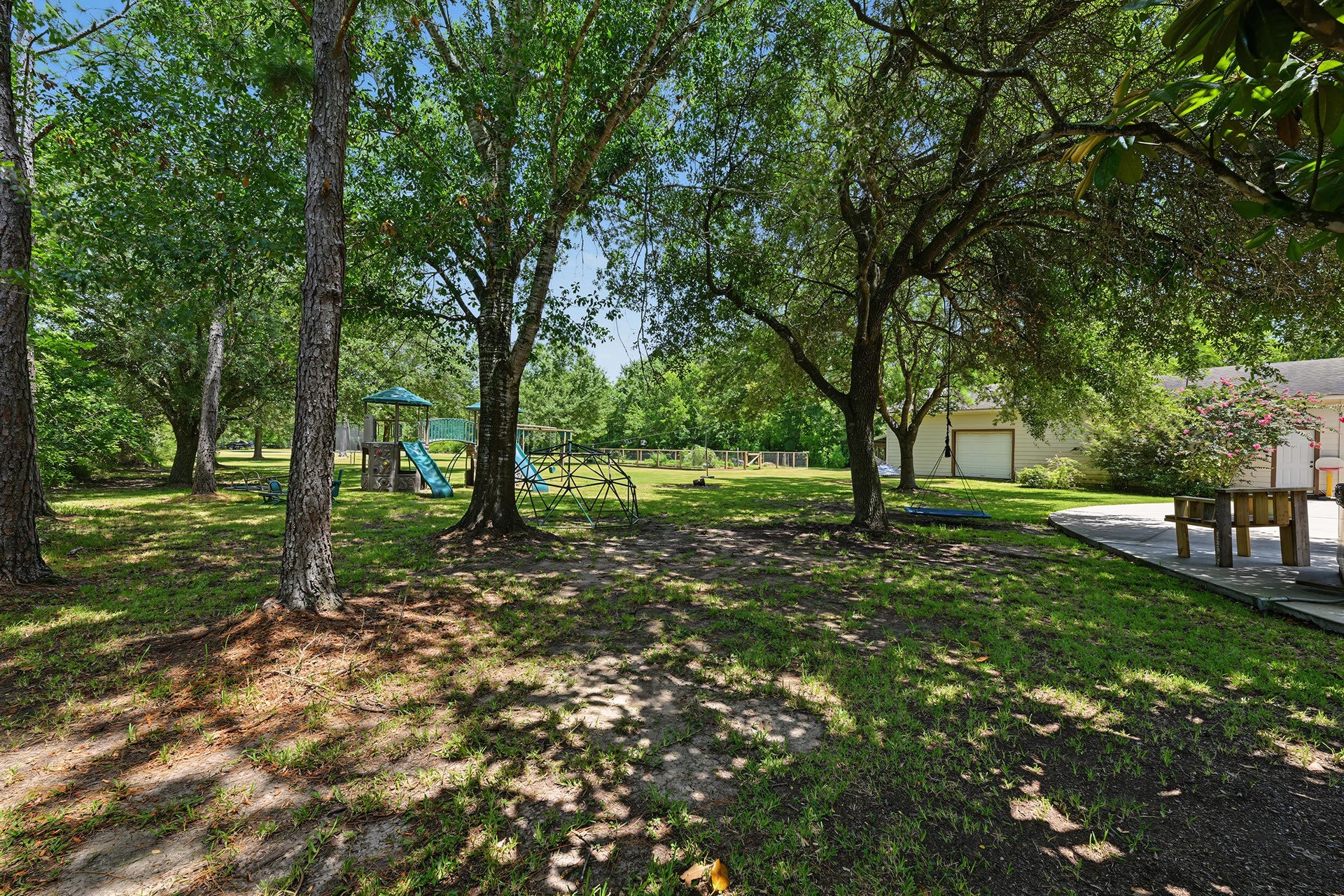 424 Middleton Street, Bacliff, TX 77518 424 Middleton Street, Bacliff, TX 77518