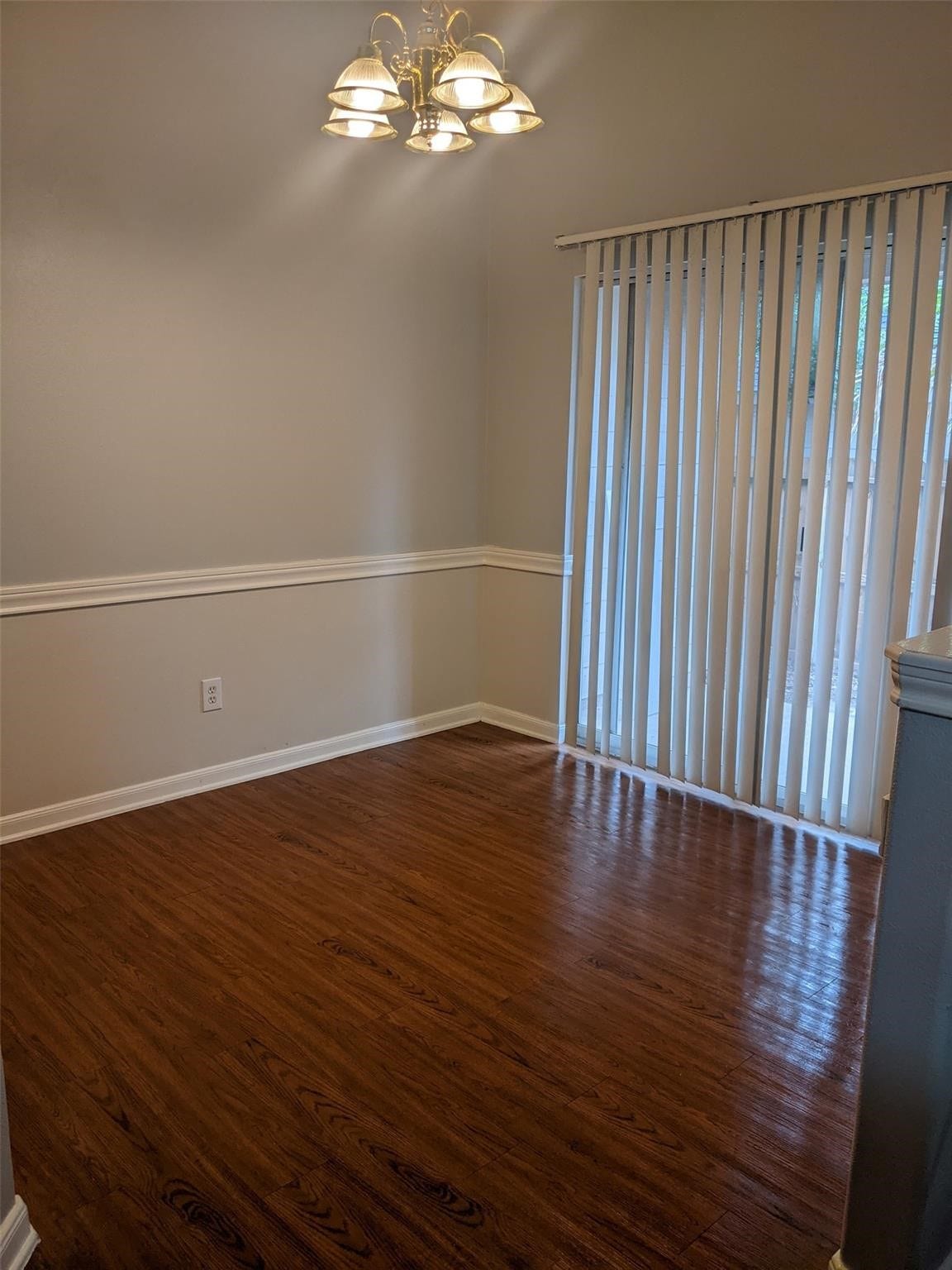218 Canterbury Drive, Conroe, TX 77303