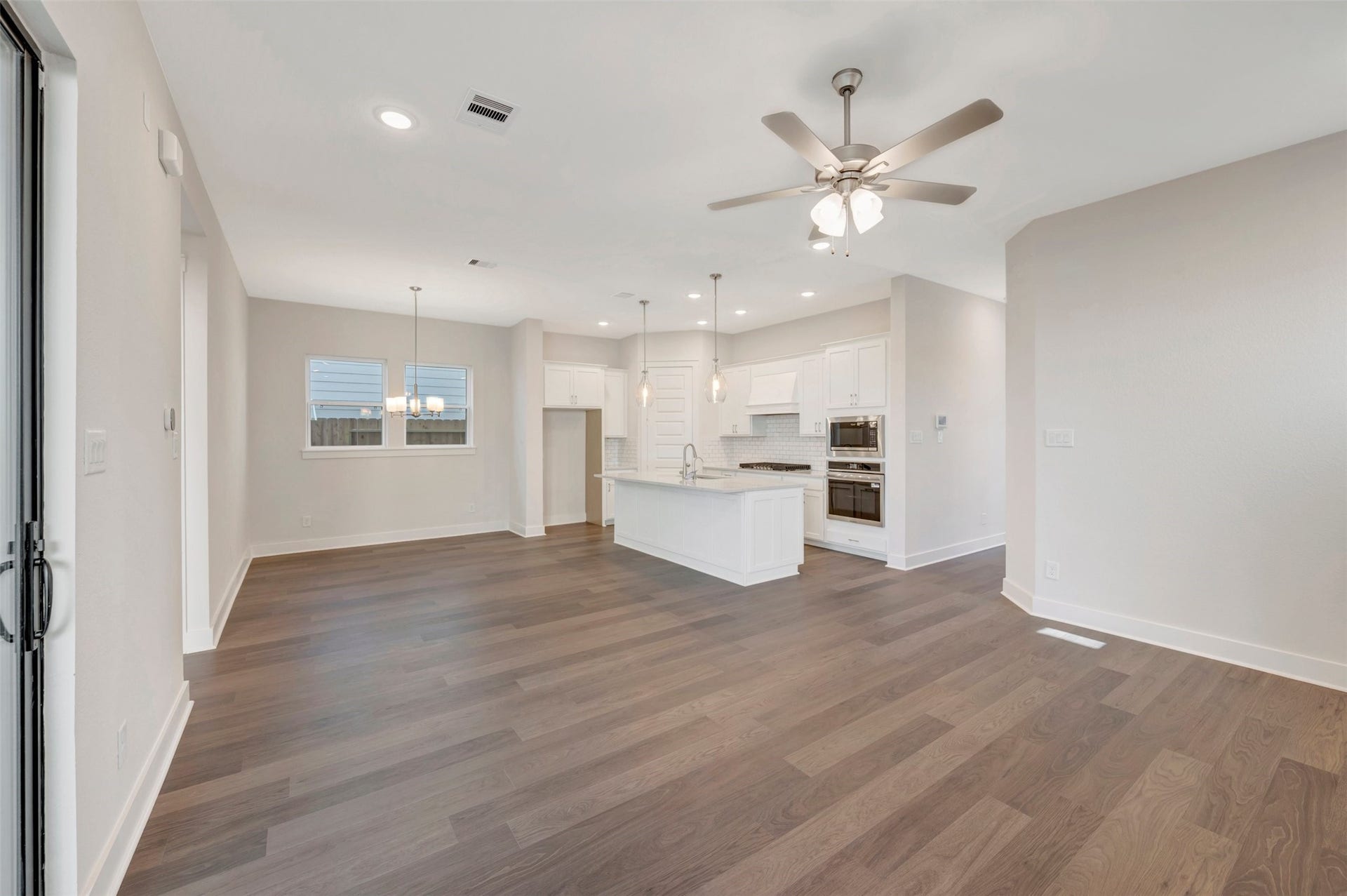 16734 Vibrant Avenue, Hockley, TX 77447 16734 Vibrant Avenue, Hockley, TX 77447